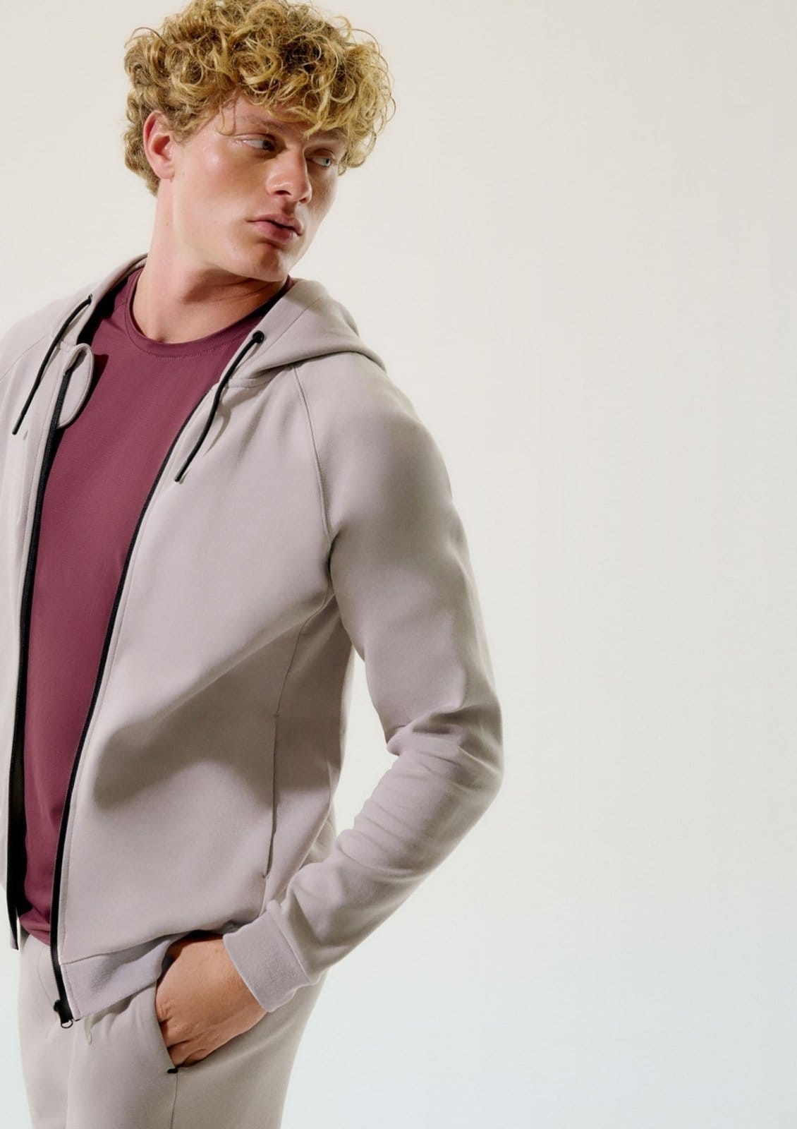 Jaqueta Esportiva Masculina Em Moletom Com Capuz Hering - 2