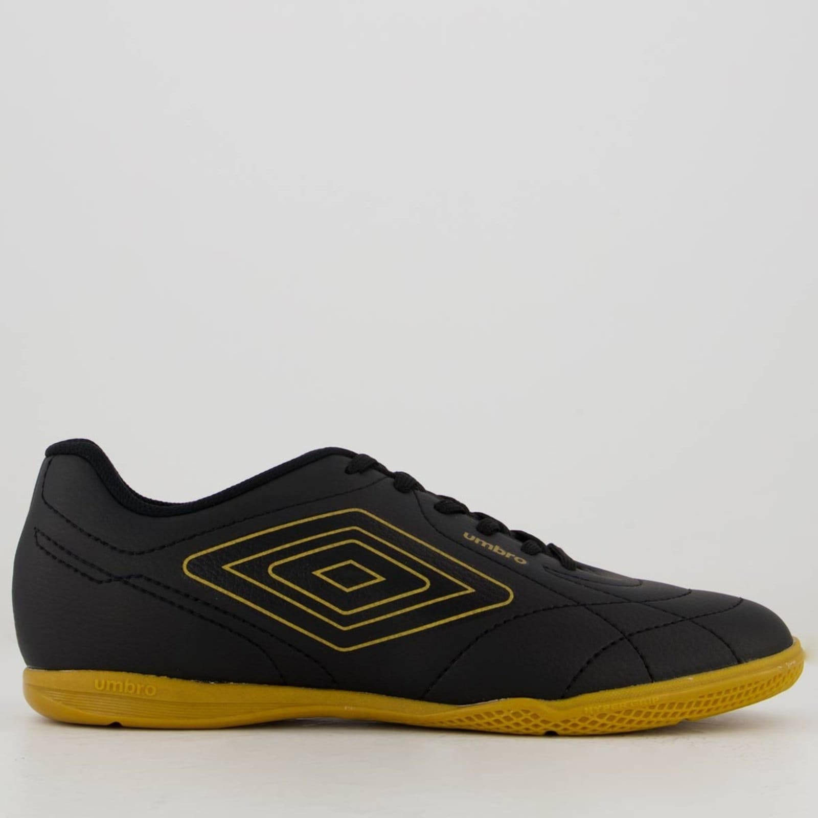 Chuteira Umbro Class Footballer Futsal Preta e Dourada