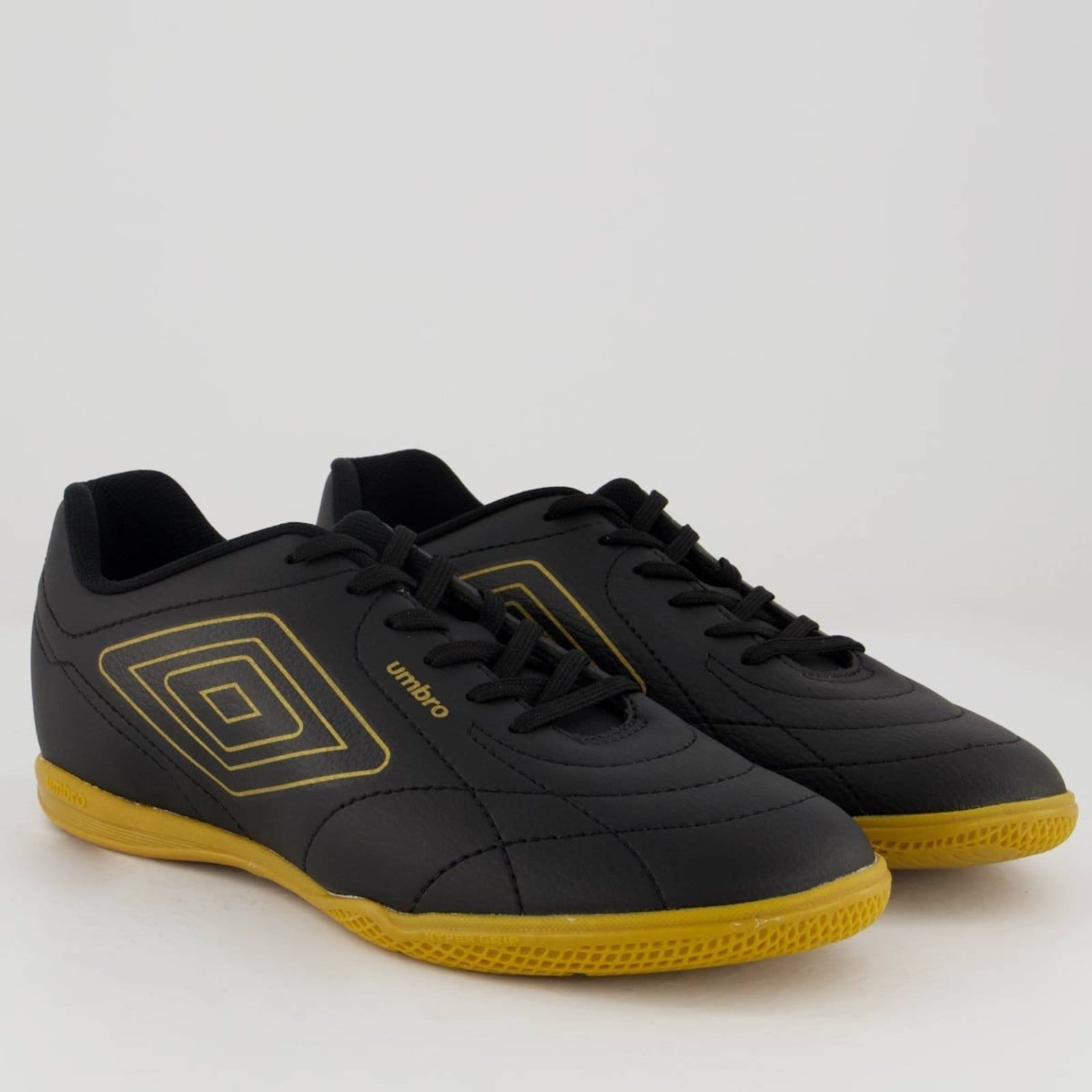 Vista 2 Chuteira Umbro Class Footballer Futsal Preta e Dourada Umbro preto