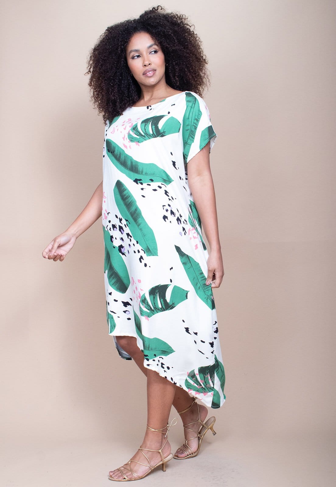 Vista 2 Vestido Cabanafree Midi Plano Estampa Folhagem Poética Cabanafree estampado/marrom/preto/verde