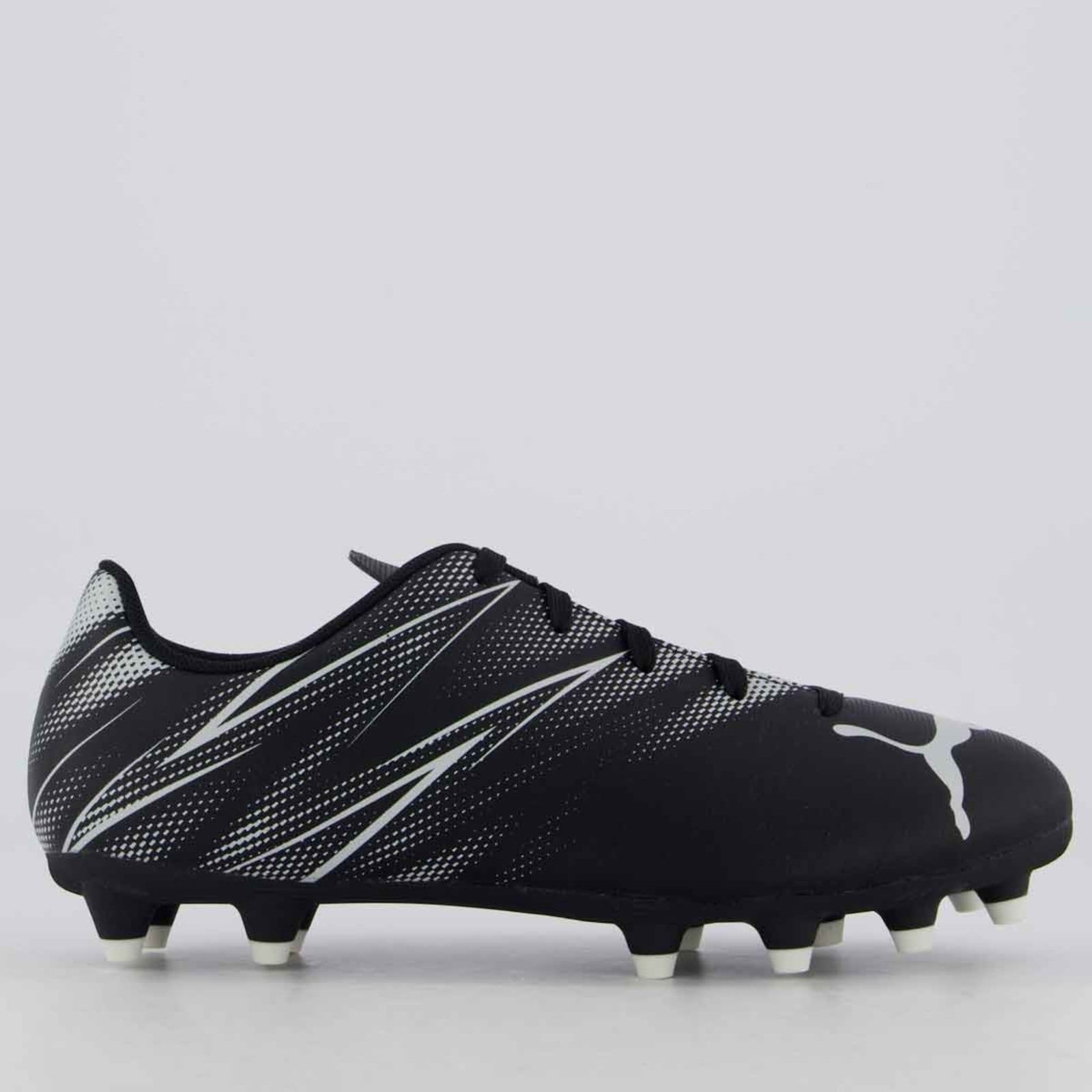 Chuteira Puma Attacanto FG/AG Campo Juvenil Preta