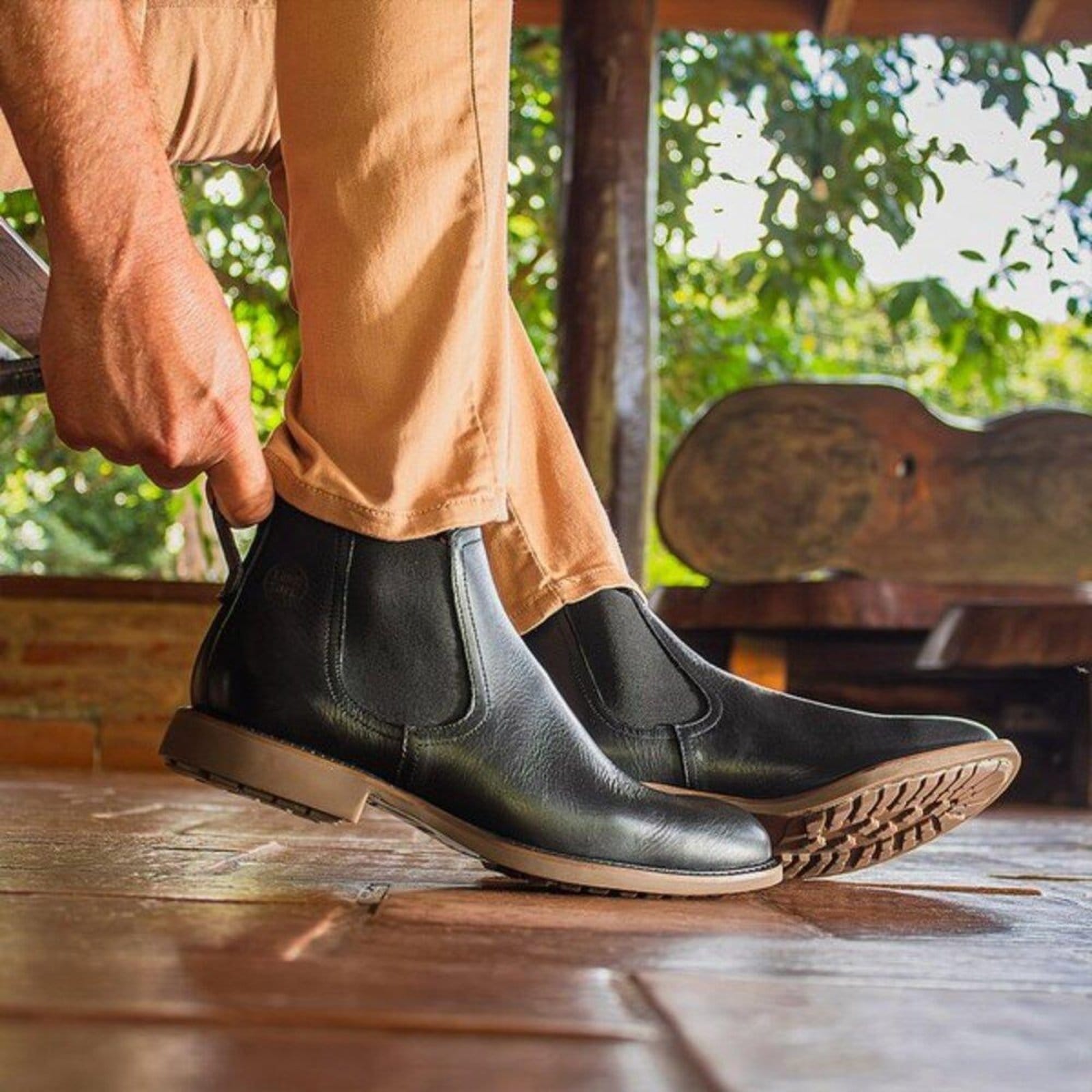 Bota Chelsea Masculina Couro Look Stock Preta Tendência