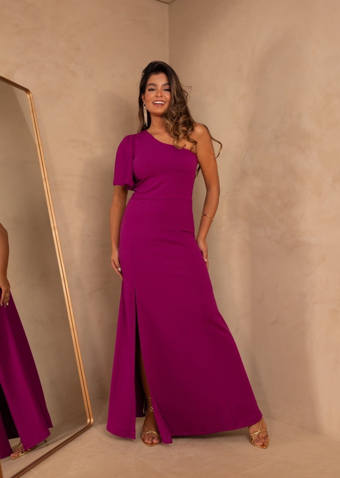 Vestido Longo Um Ombro Crepe com Fenda Indézia Cia Do Vestido Fúcsia - 2