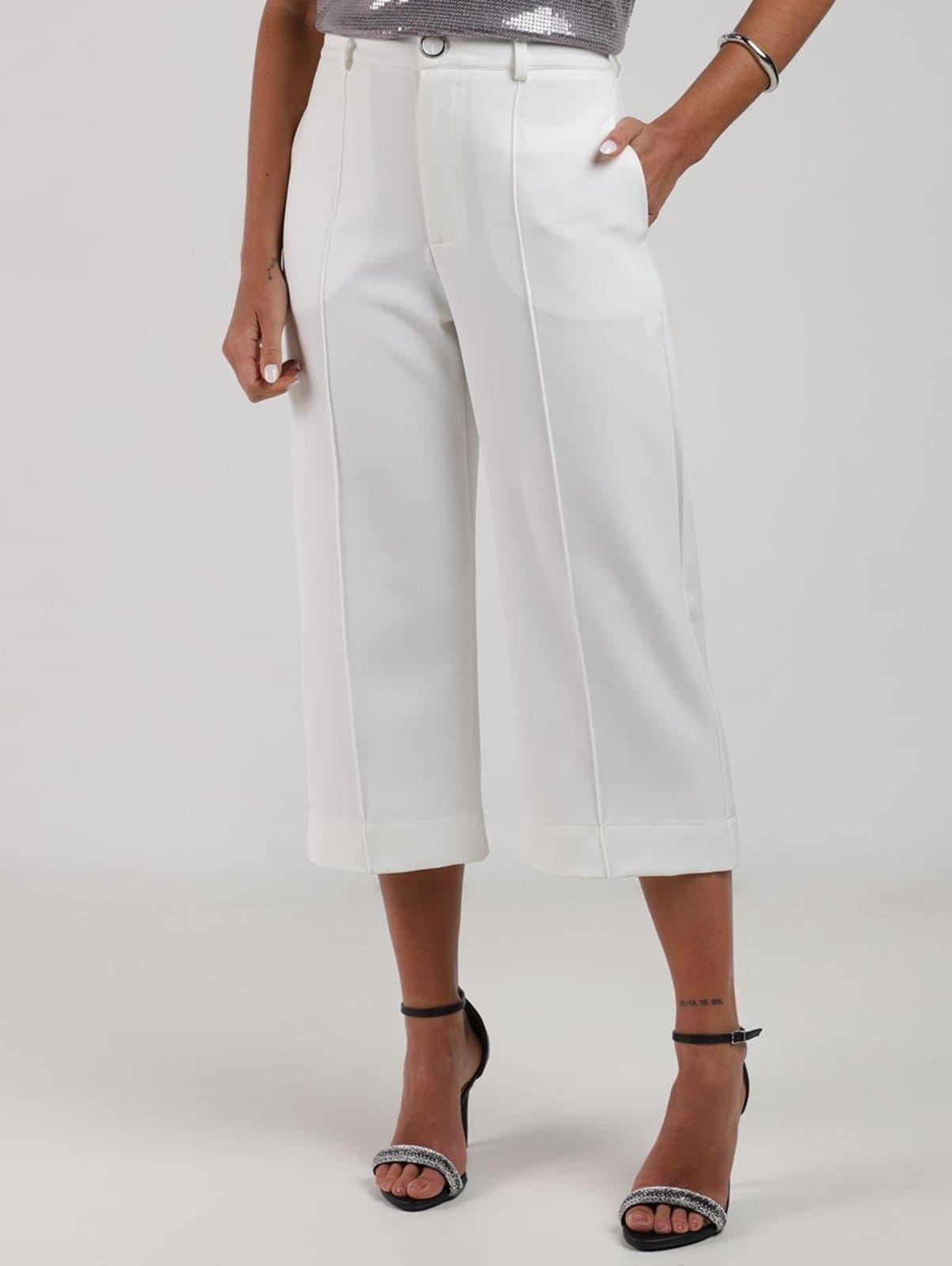 Calça Pantacourt Autentique Feminina OFF WHITE