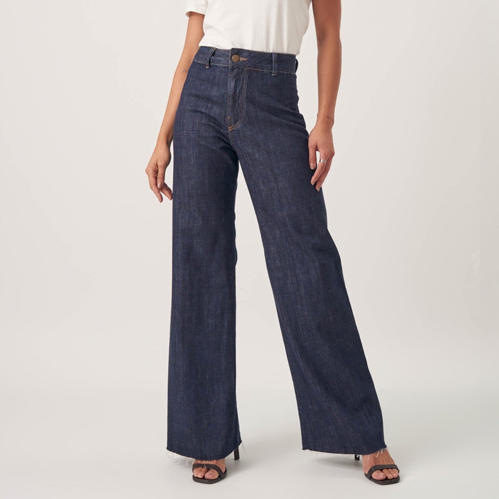 Calça Jeans Wide Leg Cintura Alta Sem Costura Lateral Azul Escuro