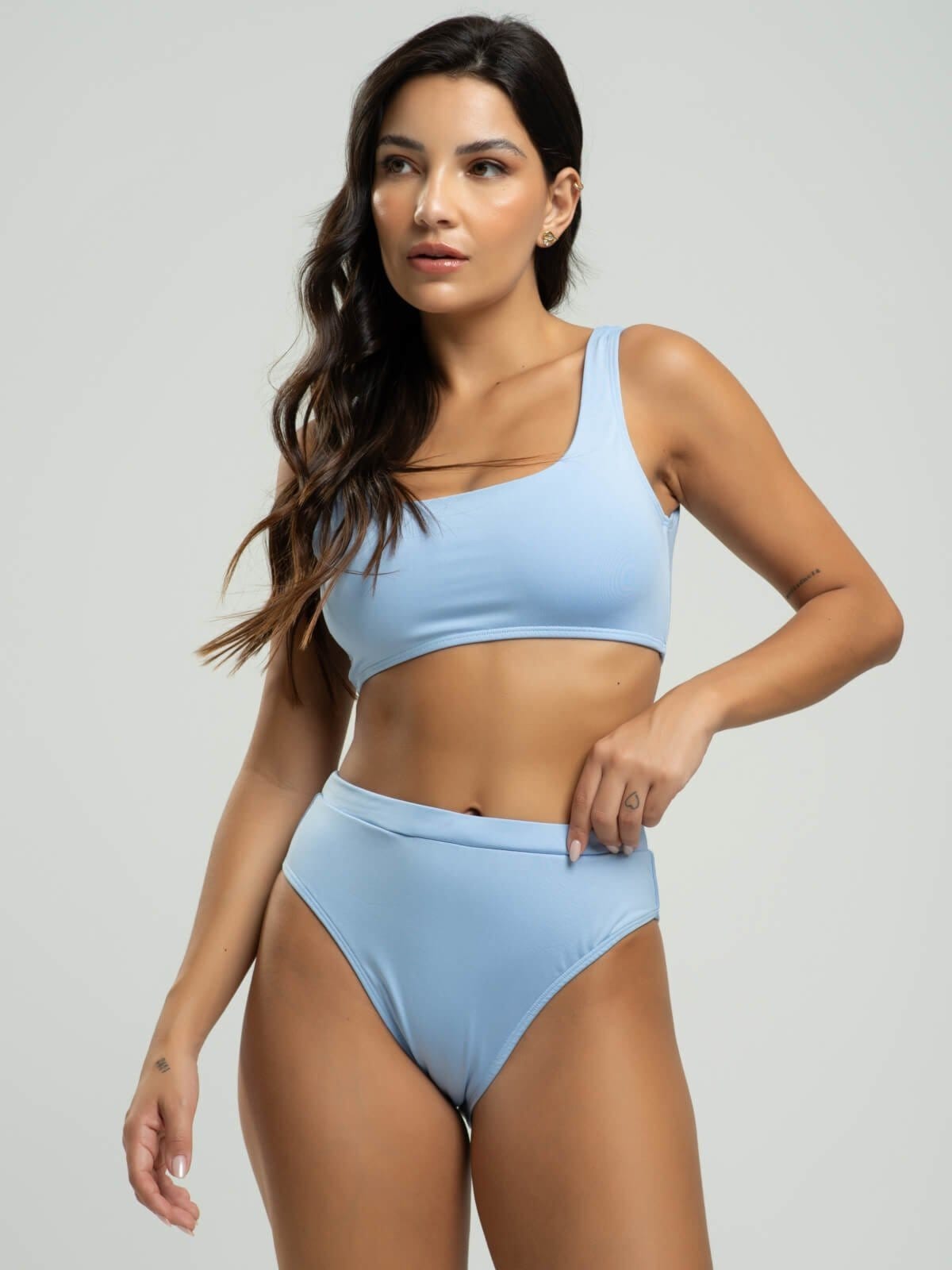 Vista 2 Biquini Regata Calcinha Hot Pants Bojo Removivel Proteção Uv 50+ Vicbela Serenity Vicbela azul