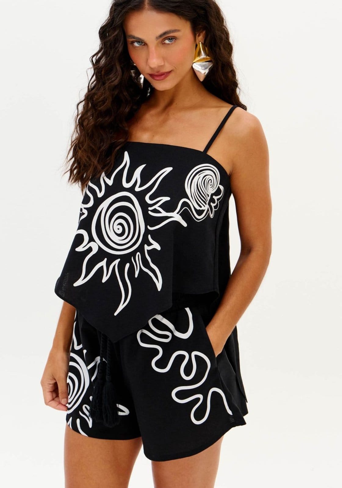 Vista 2 Short Com Linho Cintura Alta Estampado My Favorite Things preto