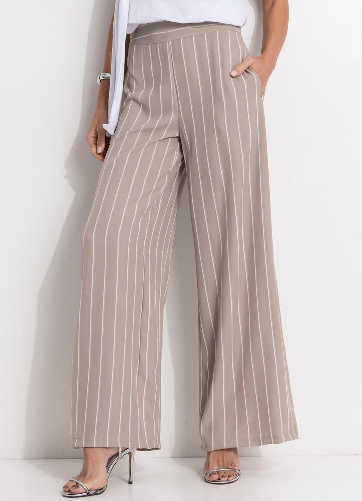 Calça Em Alfaiataria Risca De Giz Quintess Listrado