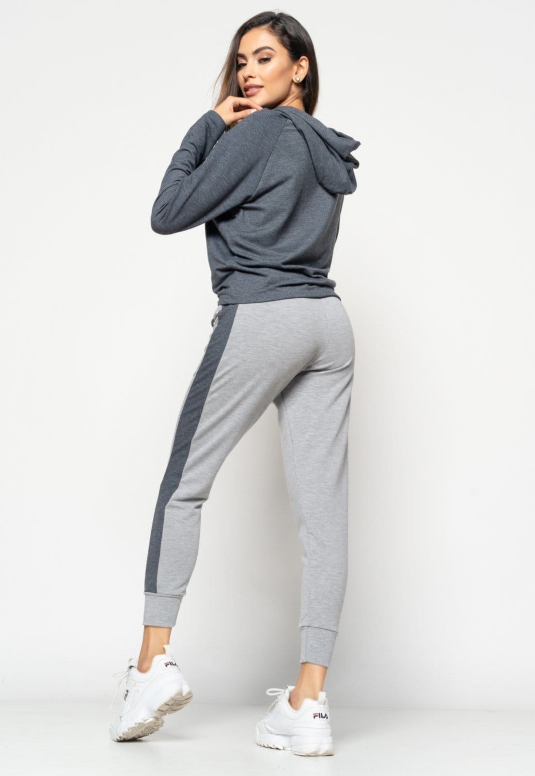 Vista 2 Conjunto Salvatore Comfy Com Casaco Capuz Grafite e Jogger Moletinho Mescla Salvatore Fashion cinza