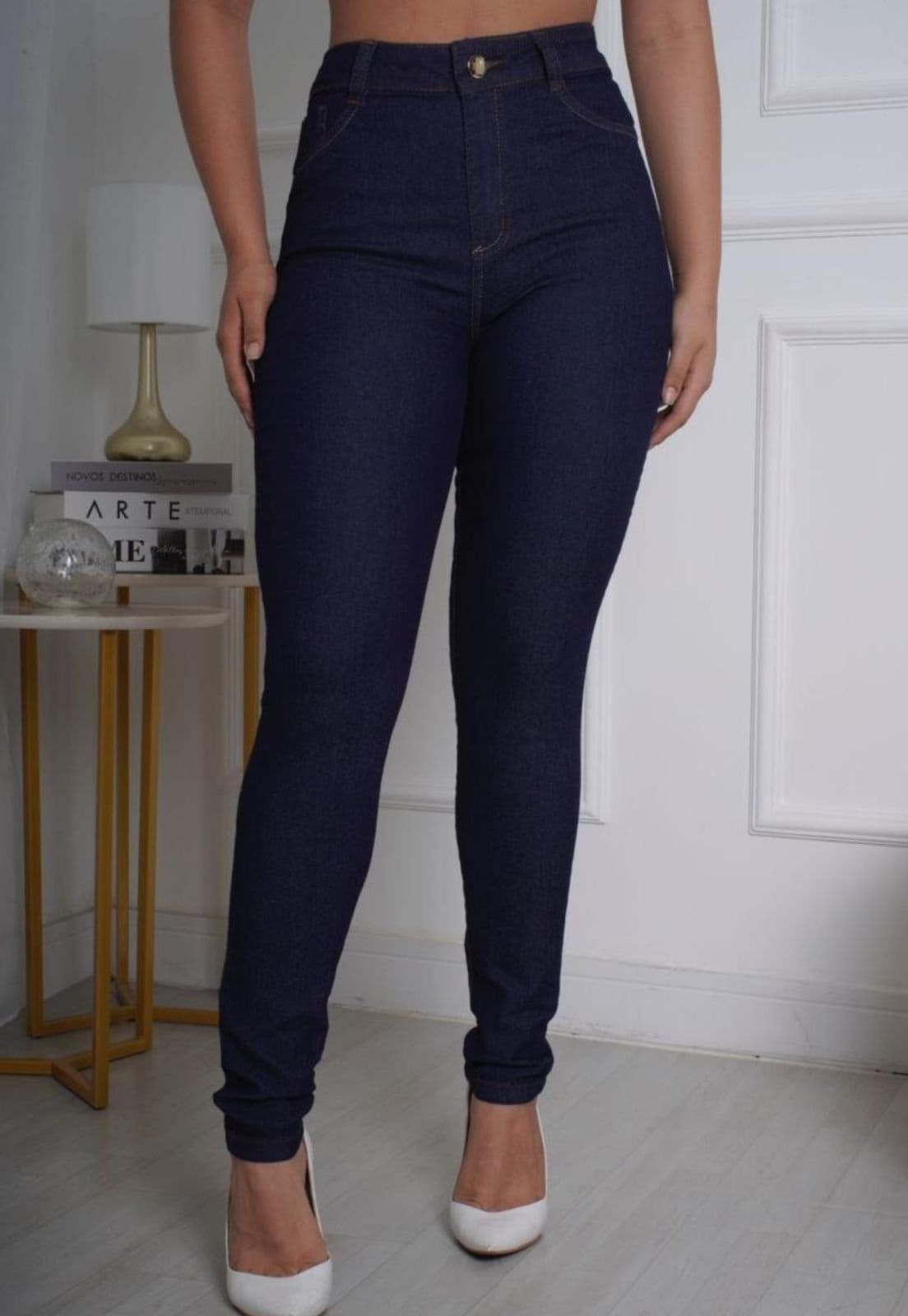 Calça Jeans Skinny Feminina Cintura Alta com Elastano Lavagem Escura Luxo