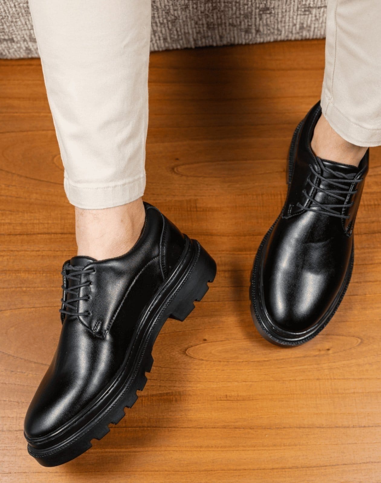 Vista 2 Sapato Social Masculino Lorenzo Blaqueado Sola Alta Elegante THEZB preto