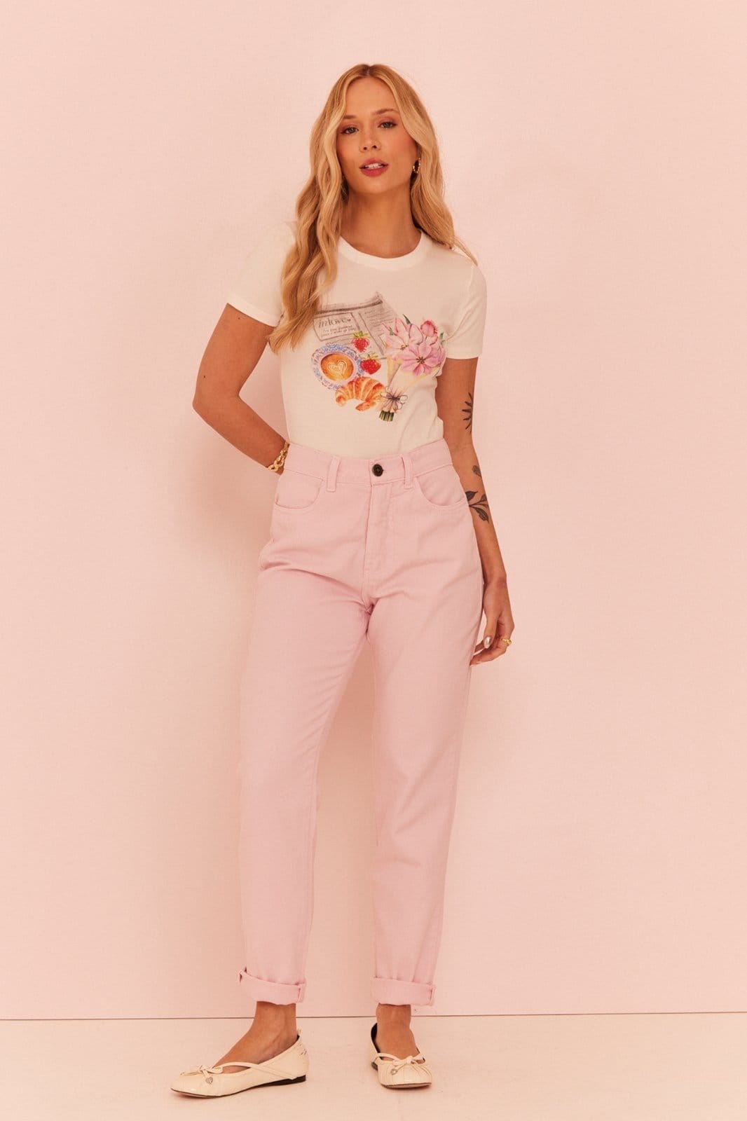 Vista 2 Calça In Love Mom Jeans Gisela Claro In Love rosa