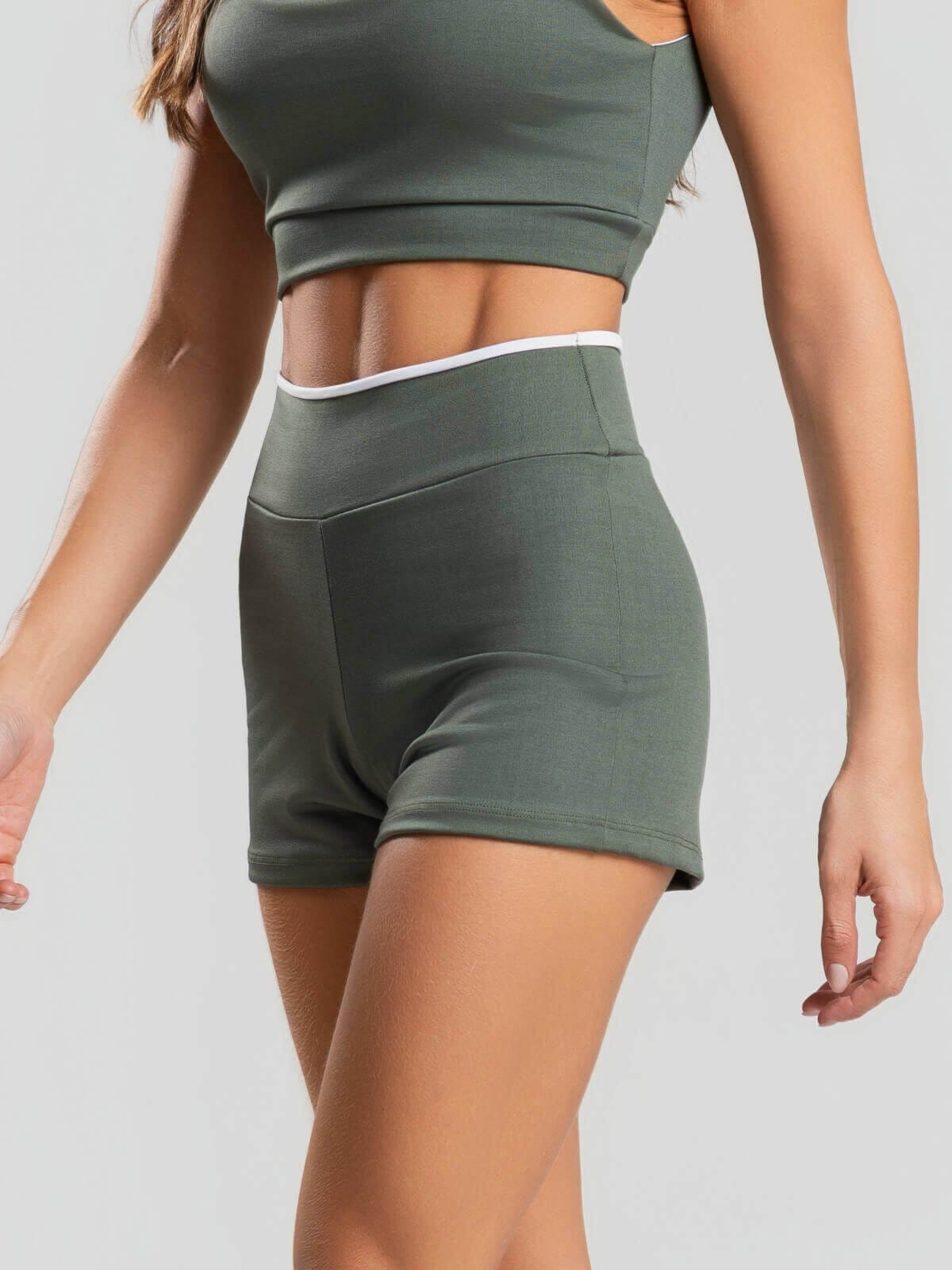 Vista 2 Short Suplex Bicolor Vicbela verde/verde militar verde