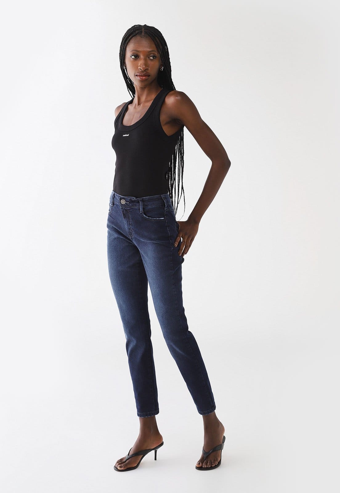 Vista 2 Calça Jeans Feminina Colcci Reta Lavagem Escura Colcci azul