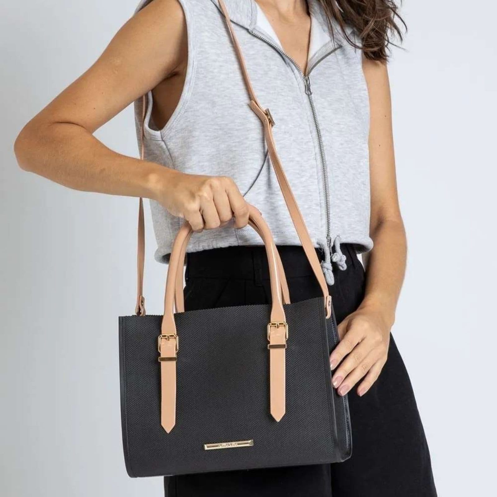 Vista 2 Bolsa Feminina Heaven Avelã Petite Jolie PJ11160-67656 Petite Jolie preto