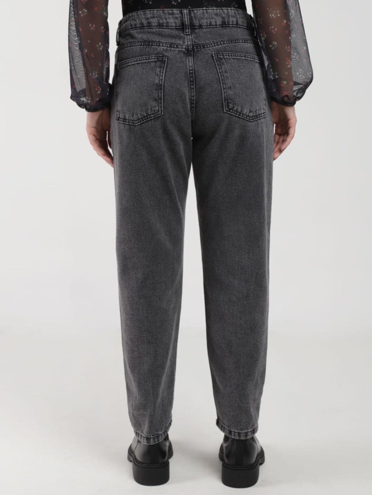 Vista 2 Calça Jeans Mom Autentique Feminina Autentique preto