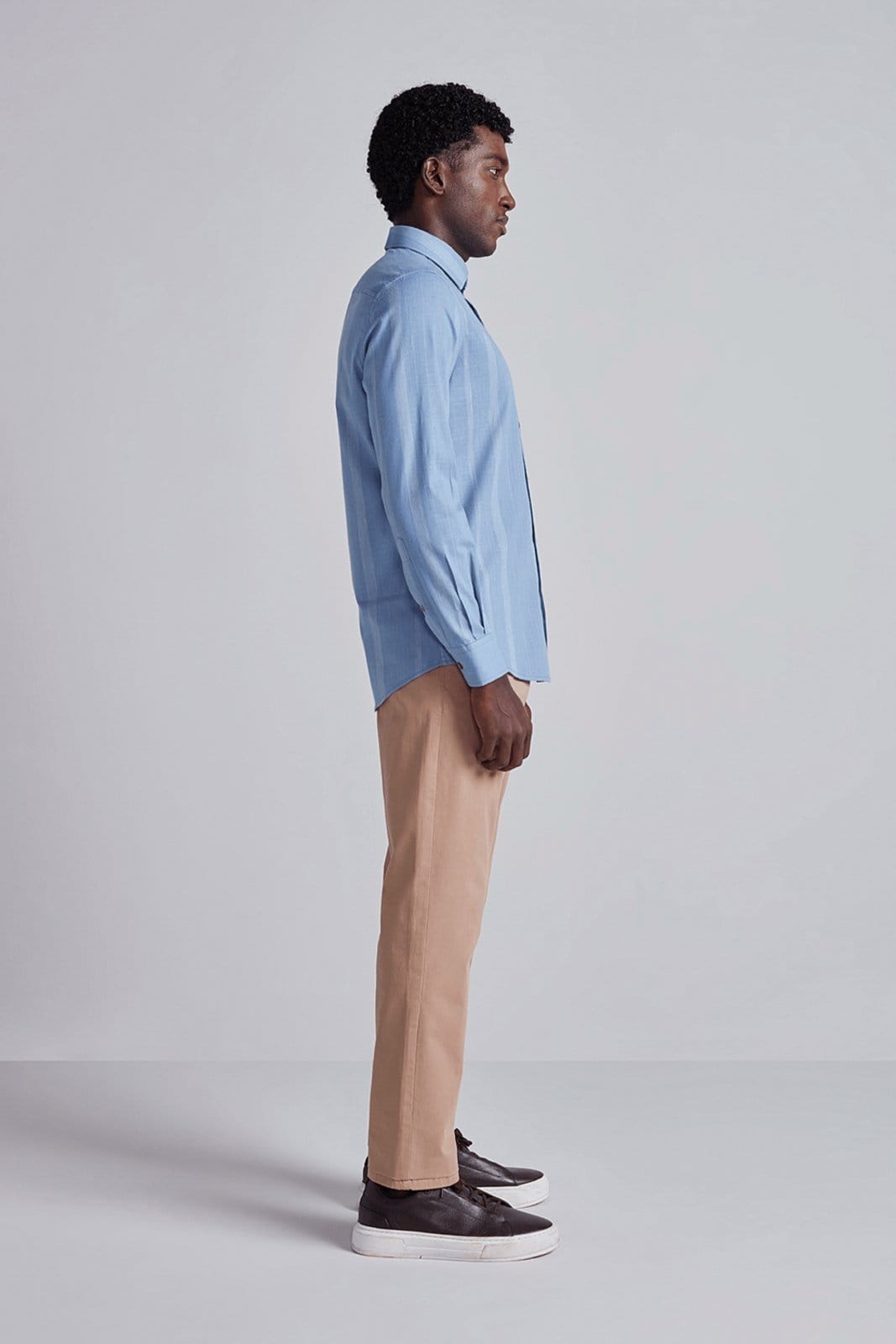 Vista 2 HIGHSTIL Camisa Slim Fit Listrada Médio HIGHSTIL azul