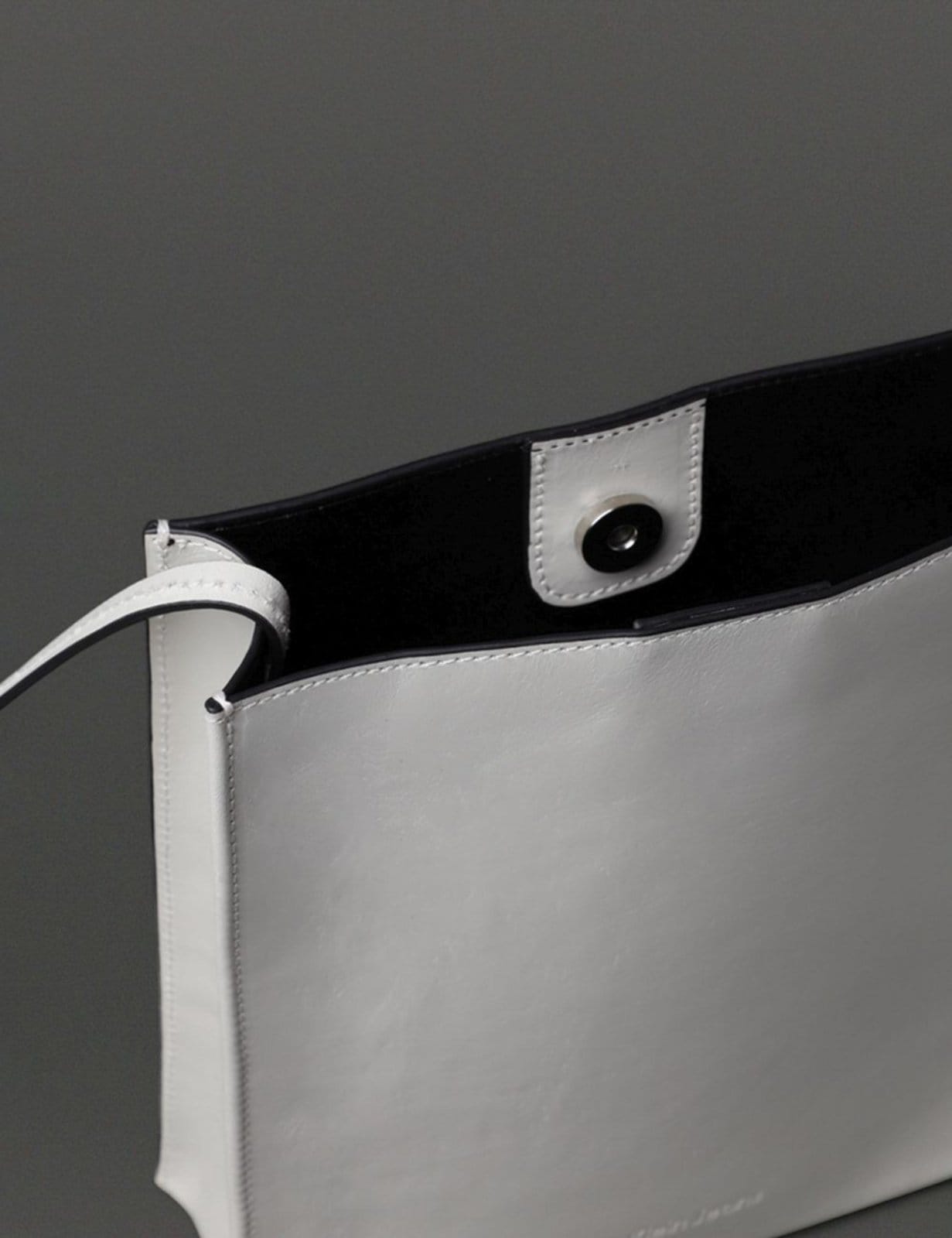 Vista 2 Bolsa Média Feminina Square Calvin Klein Jeans - Off White Calvin Klein Jeans off-white white