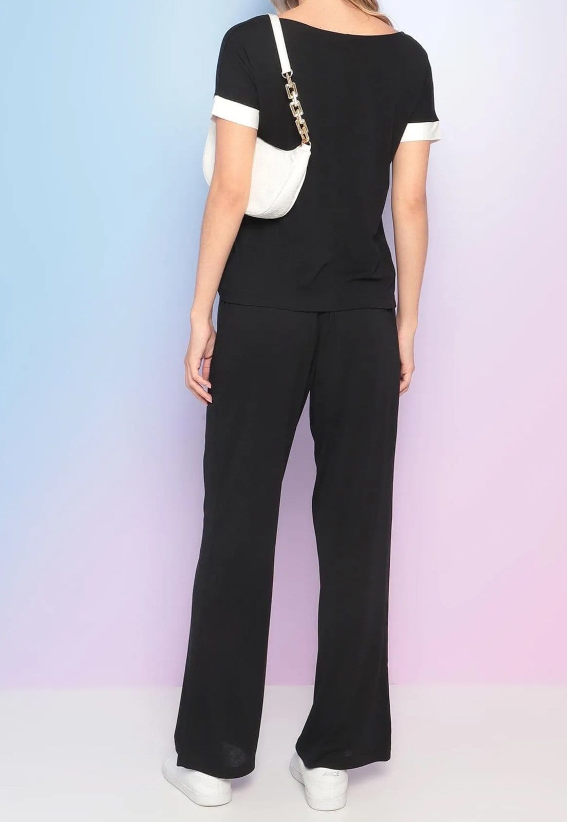 Vista 2 Conjunto Viscolycra Maria Paes Calça e Blusa Preto com Detalhe Off white Maria Paes off-white/preto white