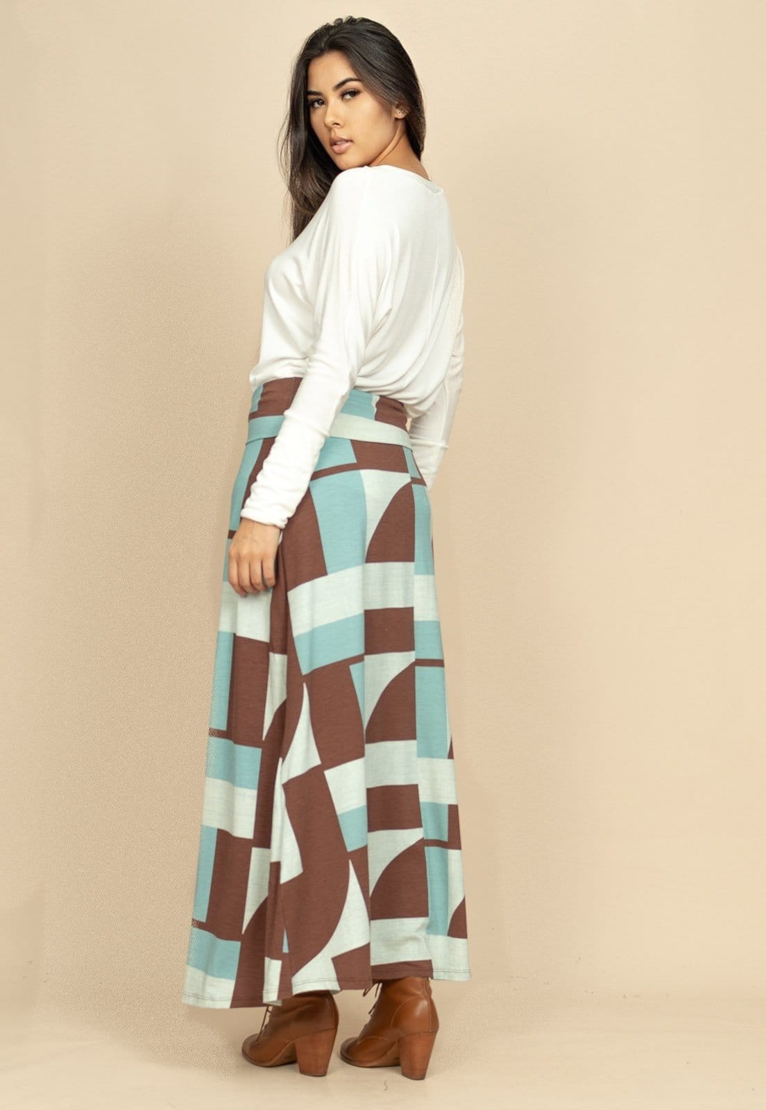 Vista 2 Saia Longa Malha SAZ Estampa Santa Rosa do Tocantins Cabanafree estampado/marrom/rosa rosa