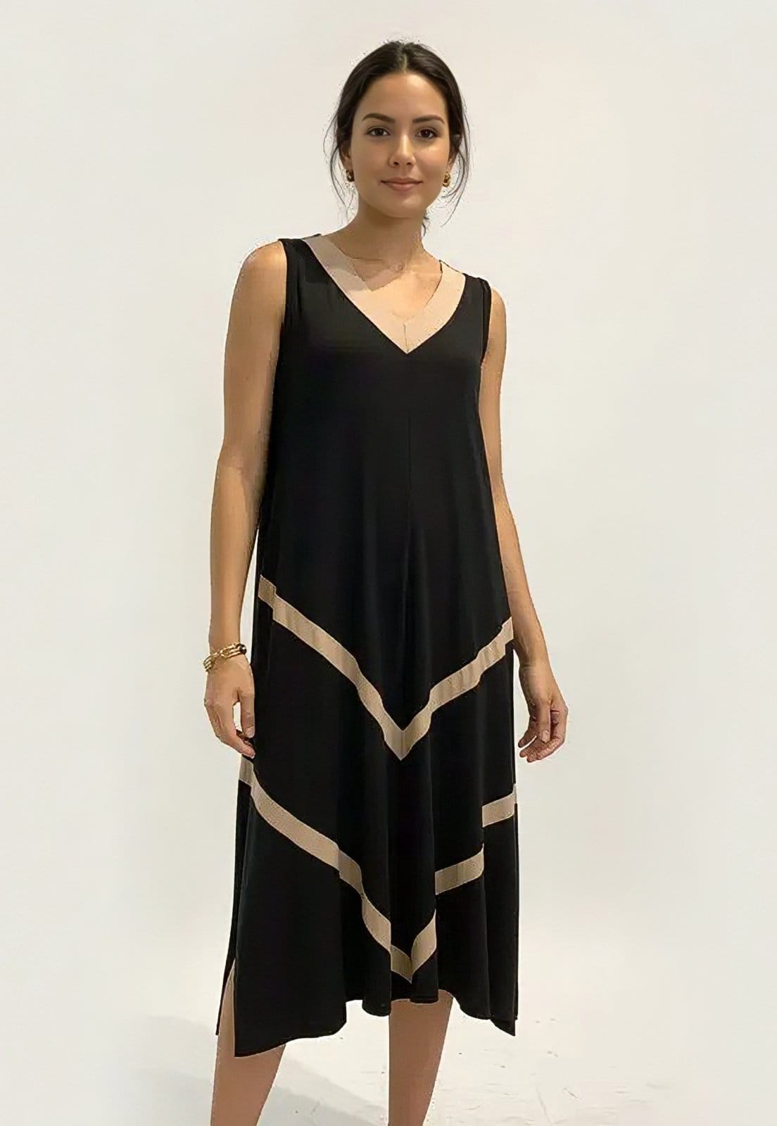 Vista 2 Vestido CabanaFee Serena Regata Malha Midi Plus Preto e Ocre Cabanafree preto ocre