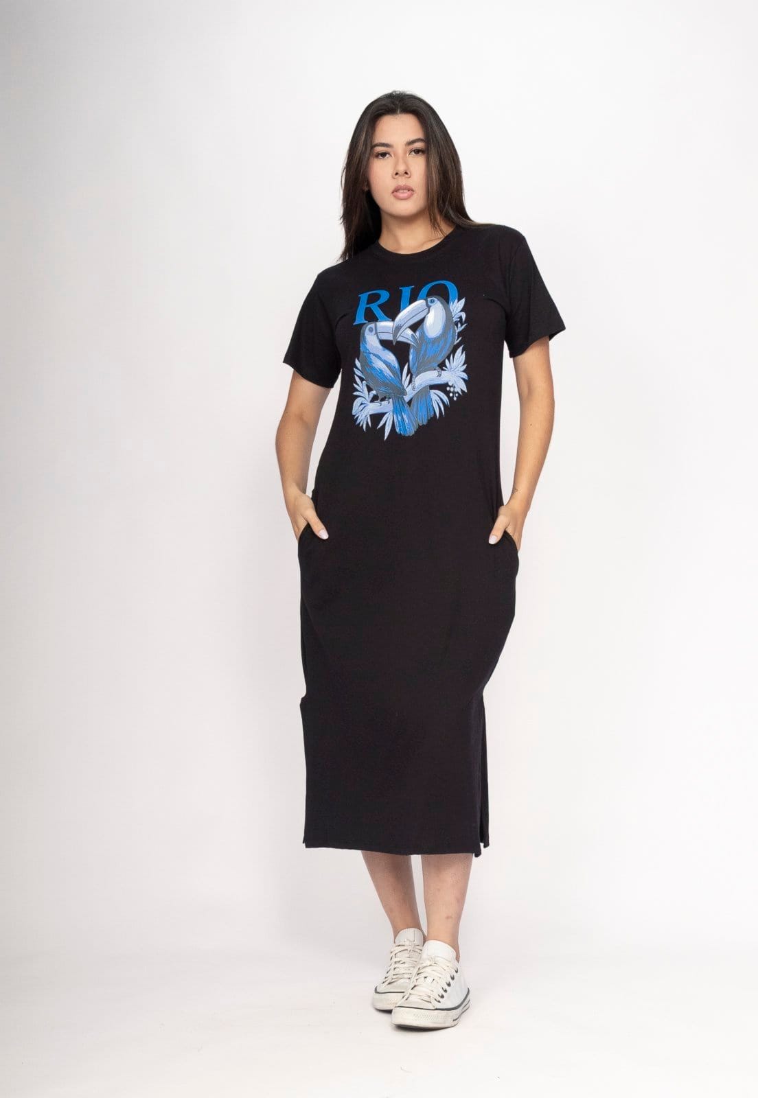 Vista 2 Vestido CabanaFree Midi Algodão Manga Curta Araras RIO Sombra da Mata Cabanafree preto