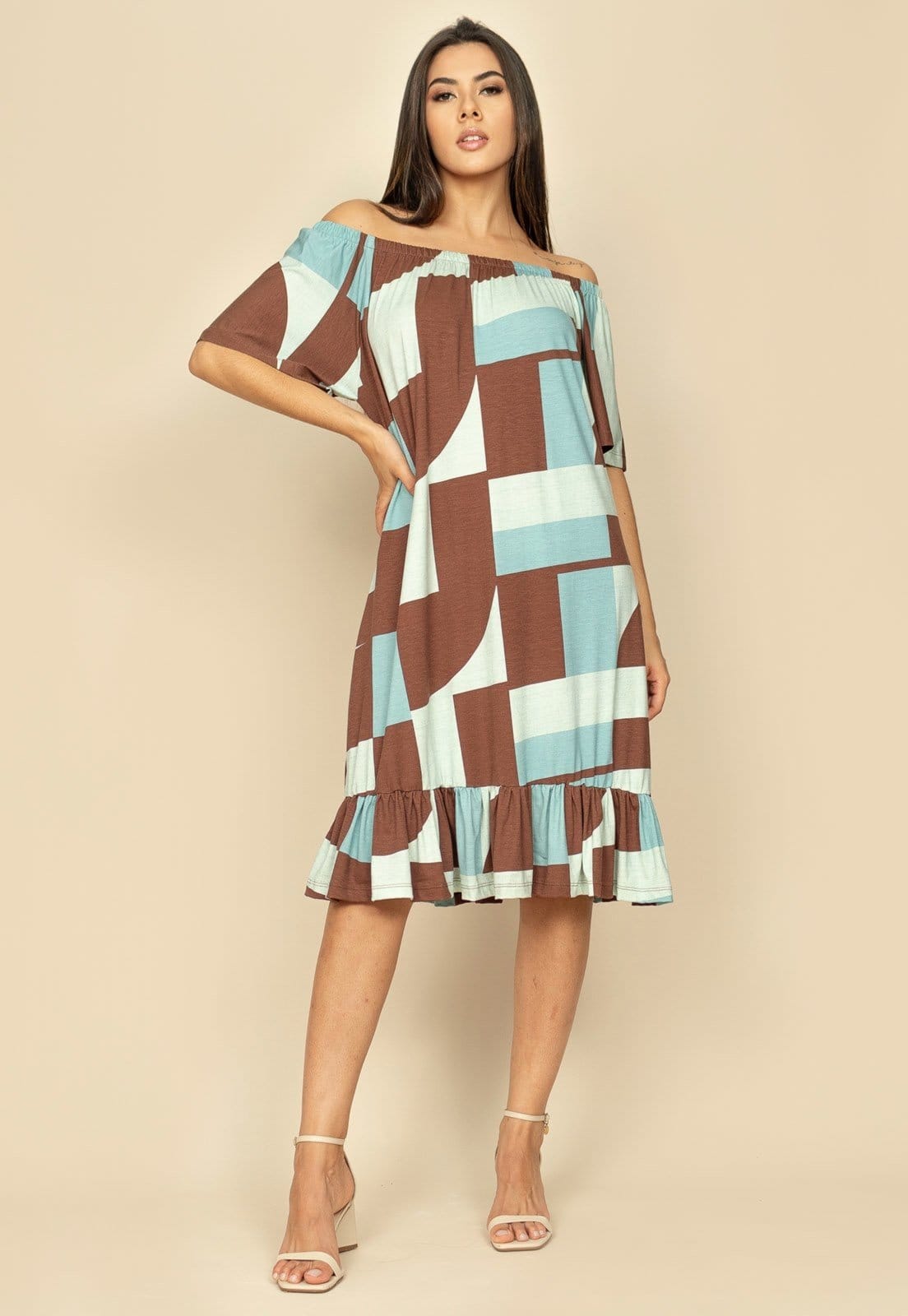 Vista 2 Vestido Curto Yanomami Malha Mullet Ombro a Ombro Amplo Estampa Santa do Tocantins Amazonia Vital azul/rosa