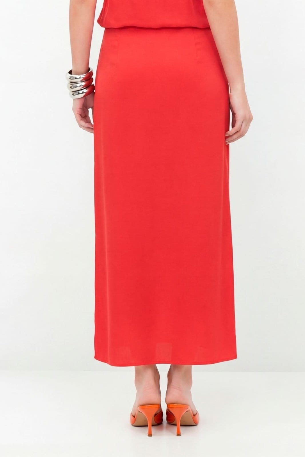 Vista 2 Saia Basic Midi Feminina Inblanche vermelho