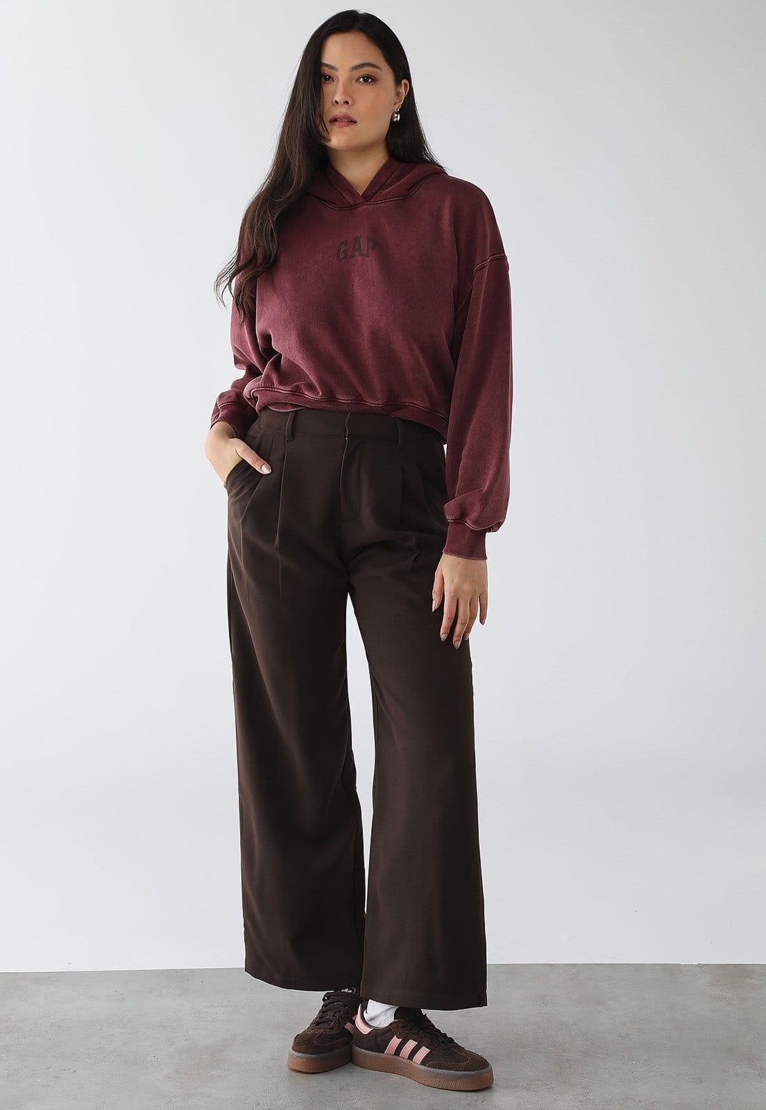 Vista 2 Calça Feminina GAP Perna Reta GAP marrom