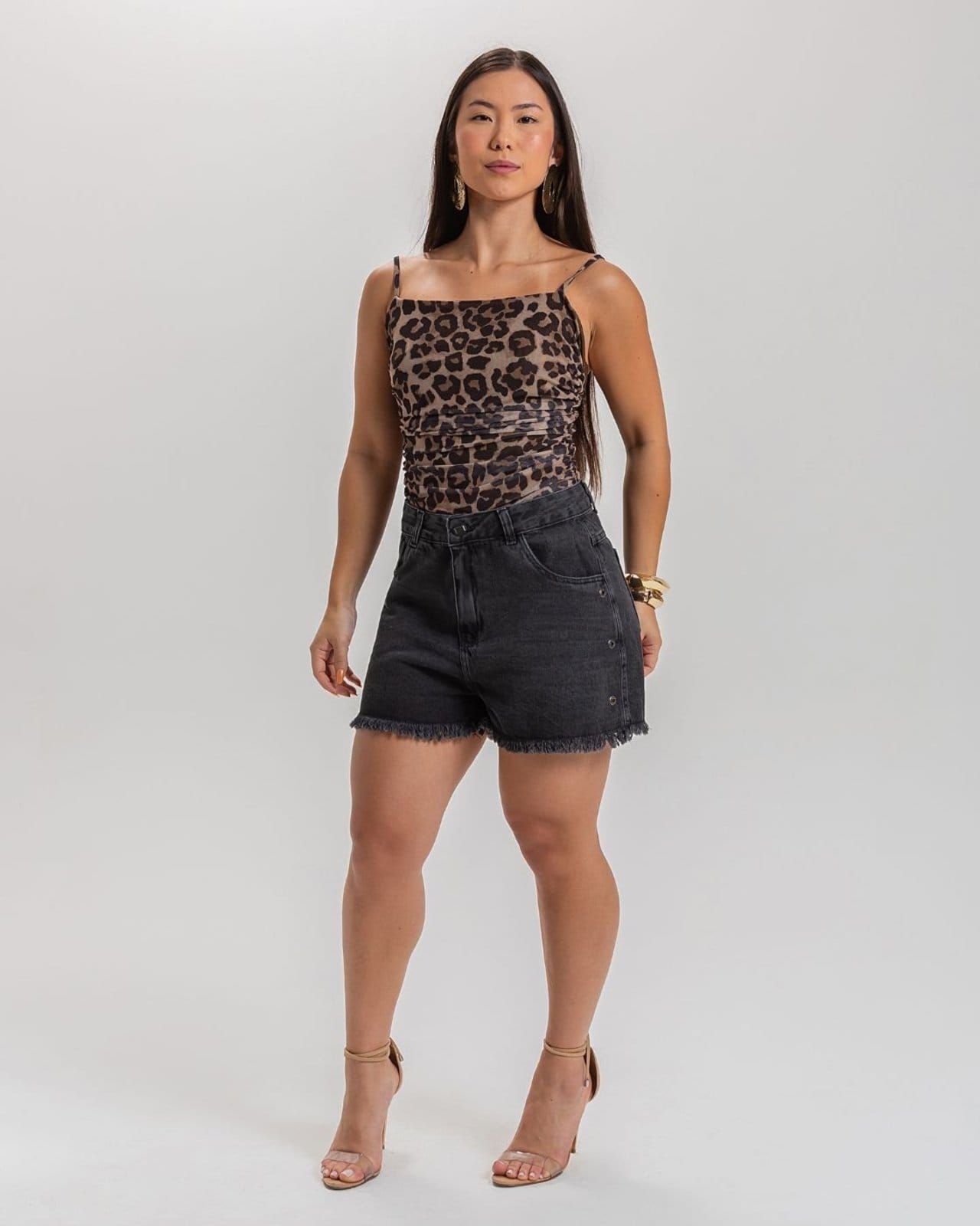 Shorts Jeans Feminino Curto - Barra Desfiada - Black Jeans - Preto