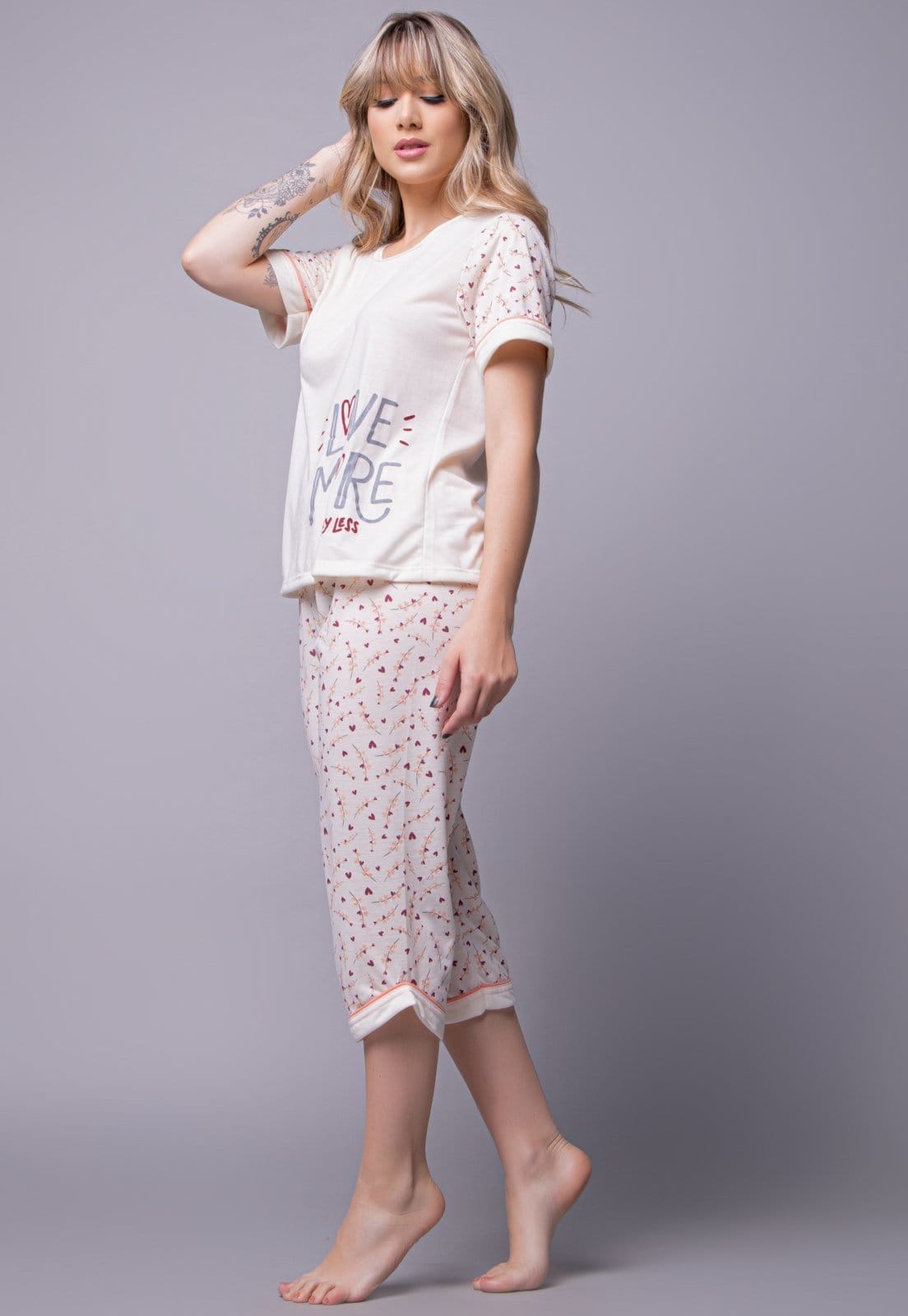 Vista 2 Pijama Feminino WLS Modas Bermuda e Manga Curta Pescador WLS Modas bege