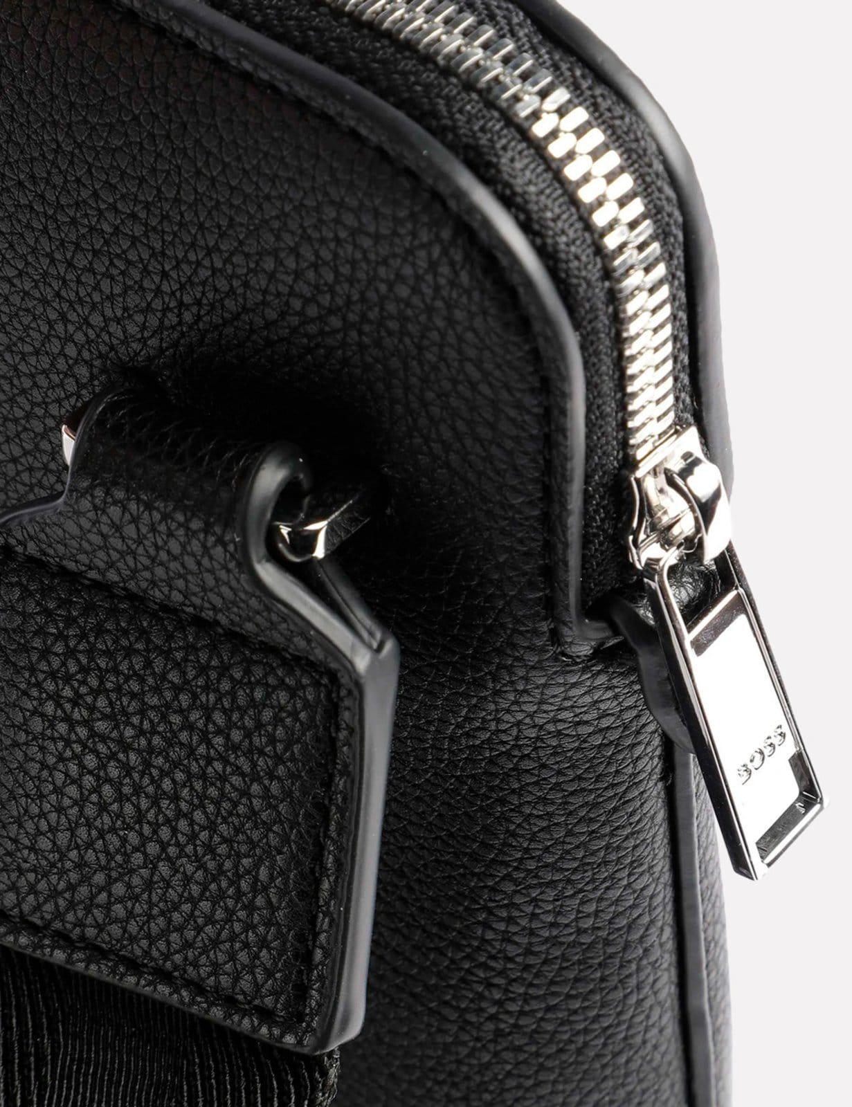 Vista 2 Bolsa Hugo boss Ray_S Zip Env N Preta Hugo Boss preto