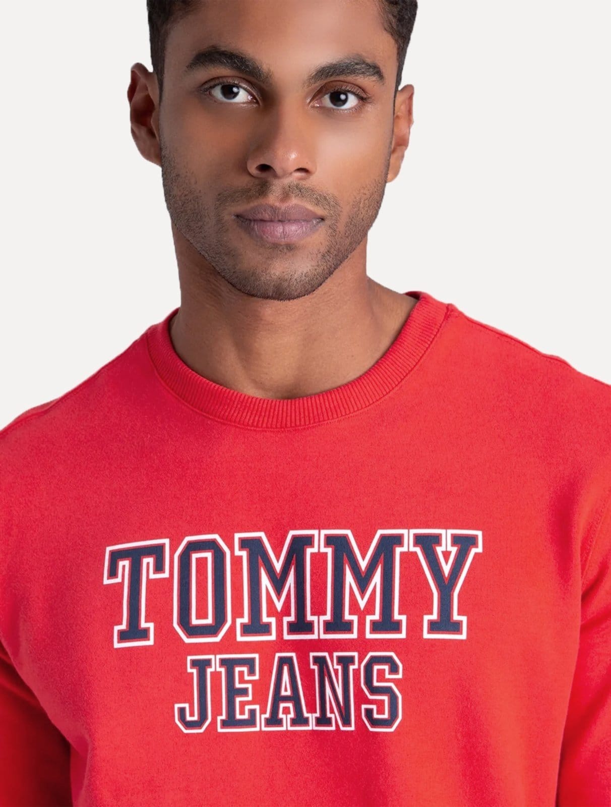 Vista 2 Moletom Tommy Jeans Masculino Crewneck Entry Graphic Vermelha Tommy Jeans vermelho