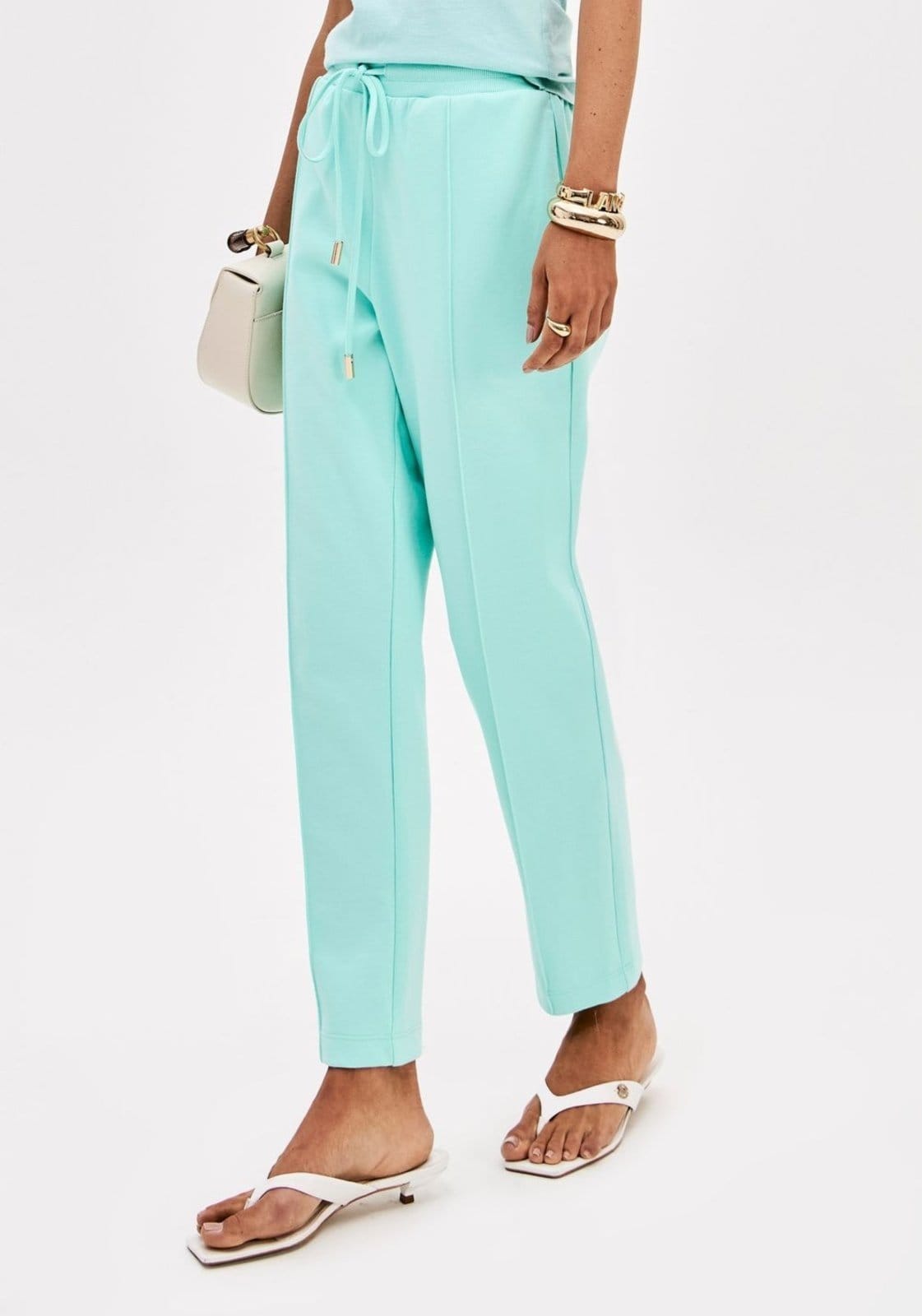 Vista 2 Calça Carrot De Moletom Cintura Alta Lança Perfume azul