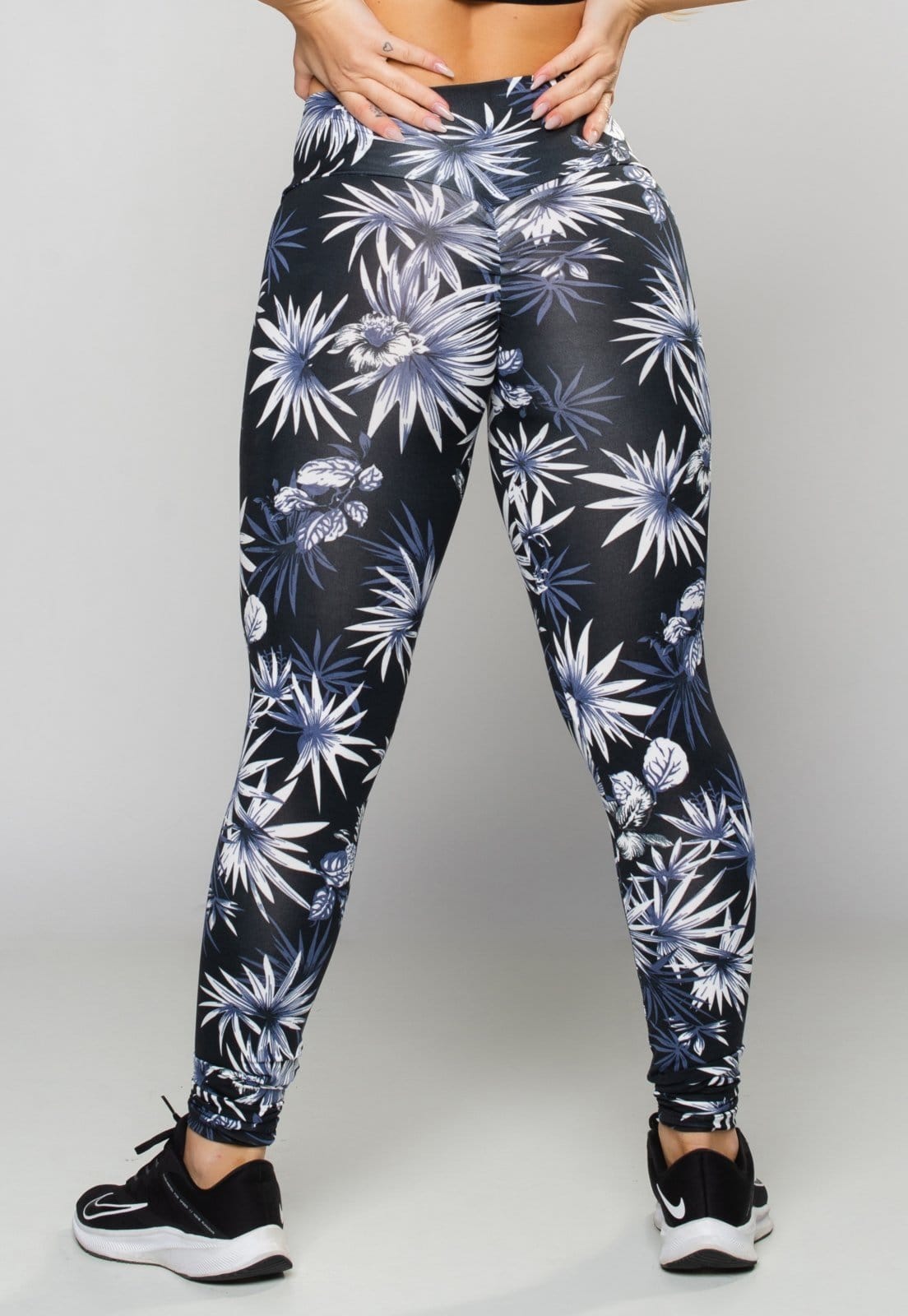 Vista 2 Calça Legging MVB Modas Empina Bumbum Suplex Estampada Flora Mvb Modas azul/estampado/multicolorido/preto