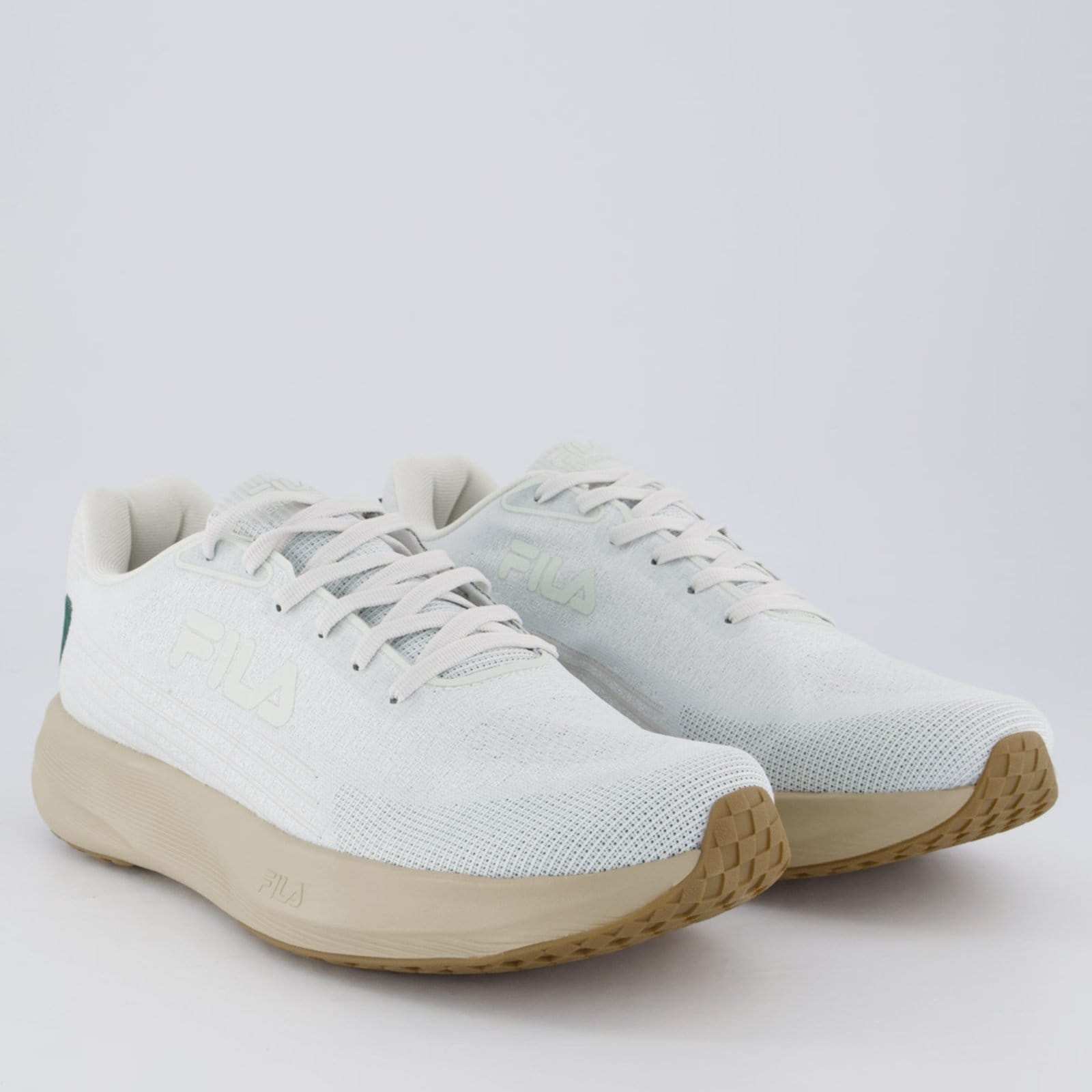 Vista 2 Tênis Fila Endurance e Cinza Fila branco