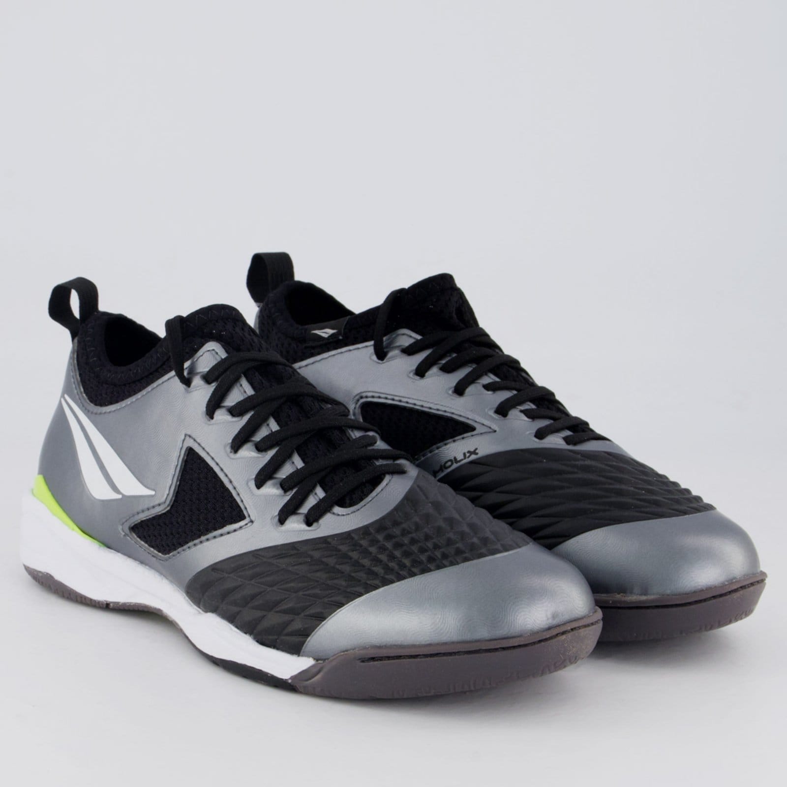 Vista 2 Chuteira Penalty Max 1000 Ecoknit Futsal e Preta Penalty cinza