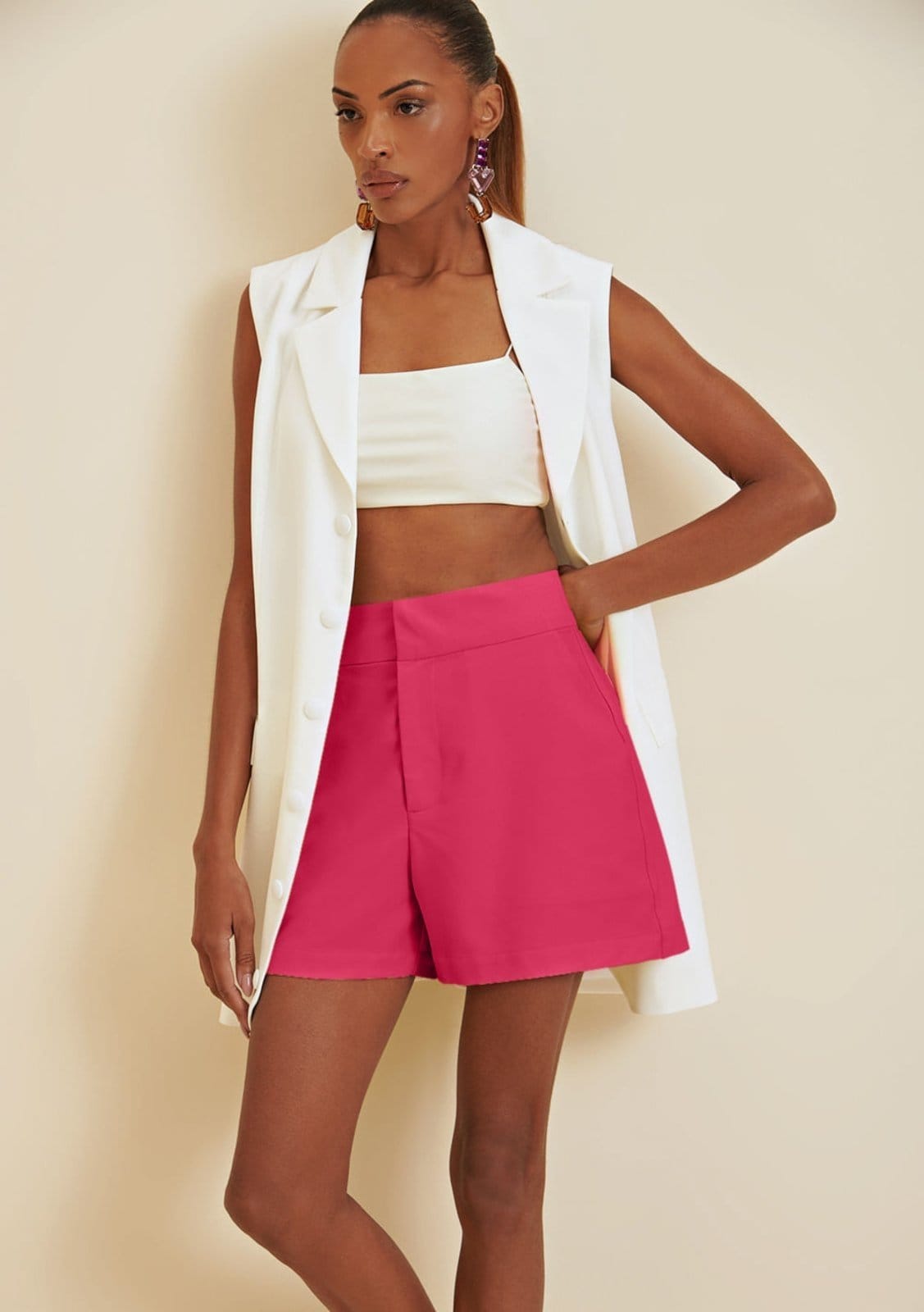 Shorts Morena Rosa Alfaiataria Bolso-Faca Pink