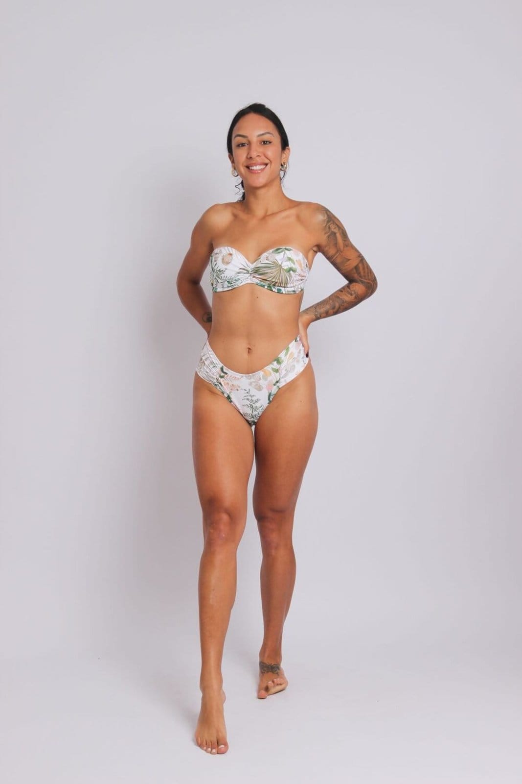 Vista 2 2405 - Calcinha do Biquíni Com Lateral Larga Franzida Luxemburgo - Duna Casual DunaCasual estampado