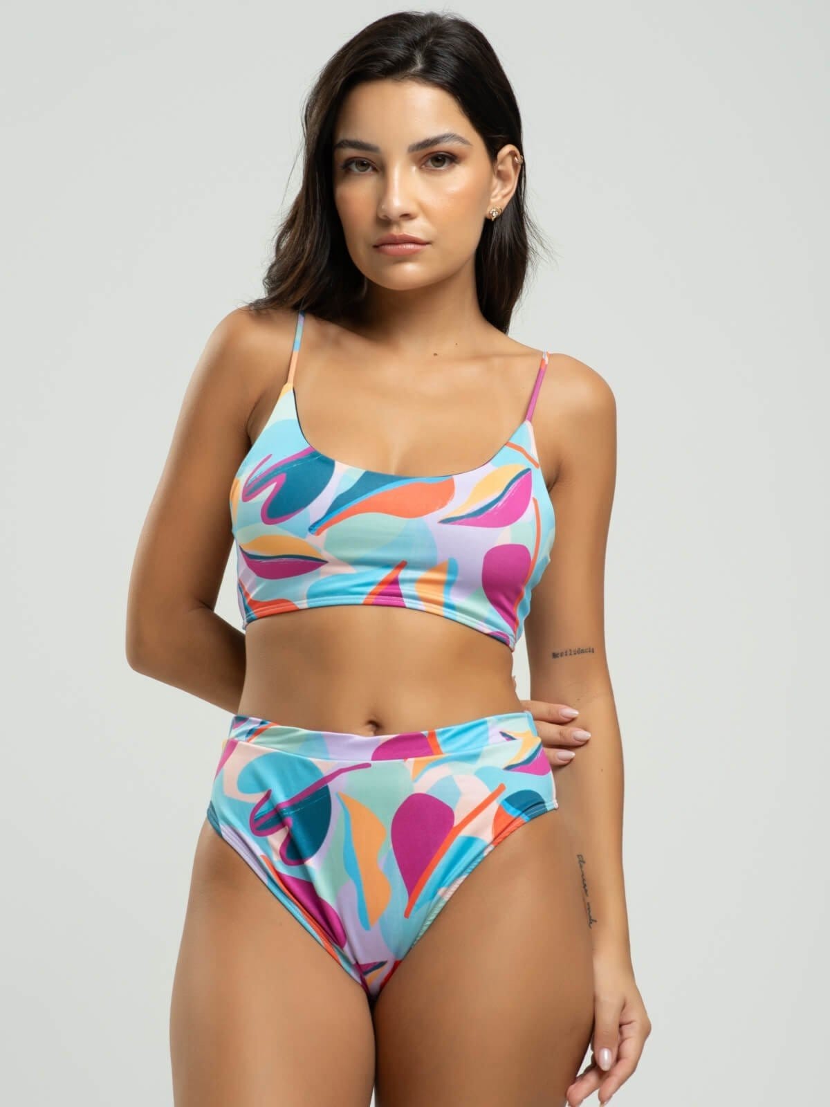 Biquini Faixa Calcinha Hot Pants Proteção Uv 50+ Vicbela Colorido