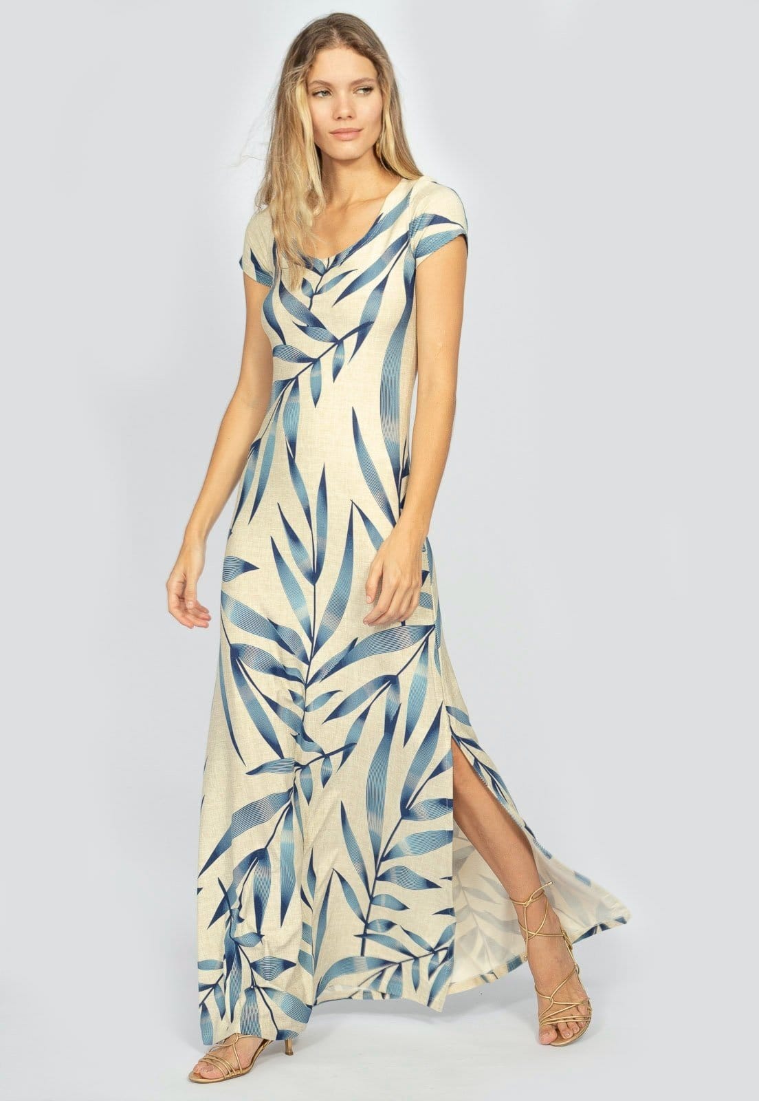 Vista 2 Vestido Longo Malha Gola Canoa Manga Curta Bambu l Amazonia Vital azul/azul