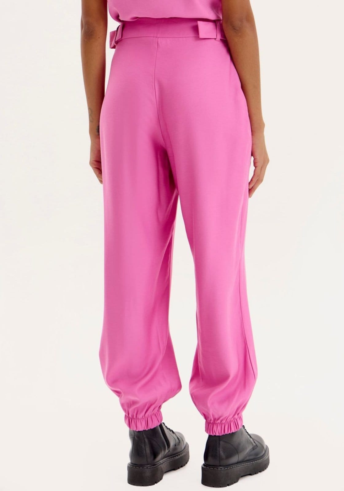 Vista 2 Calça Jogging Cintura Alta My Favorite Things rosa