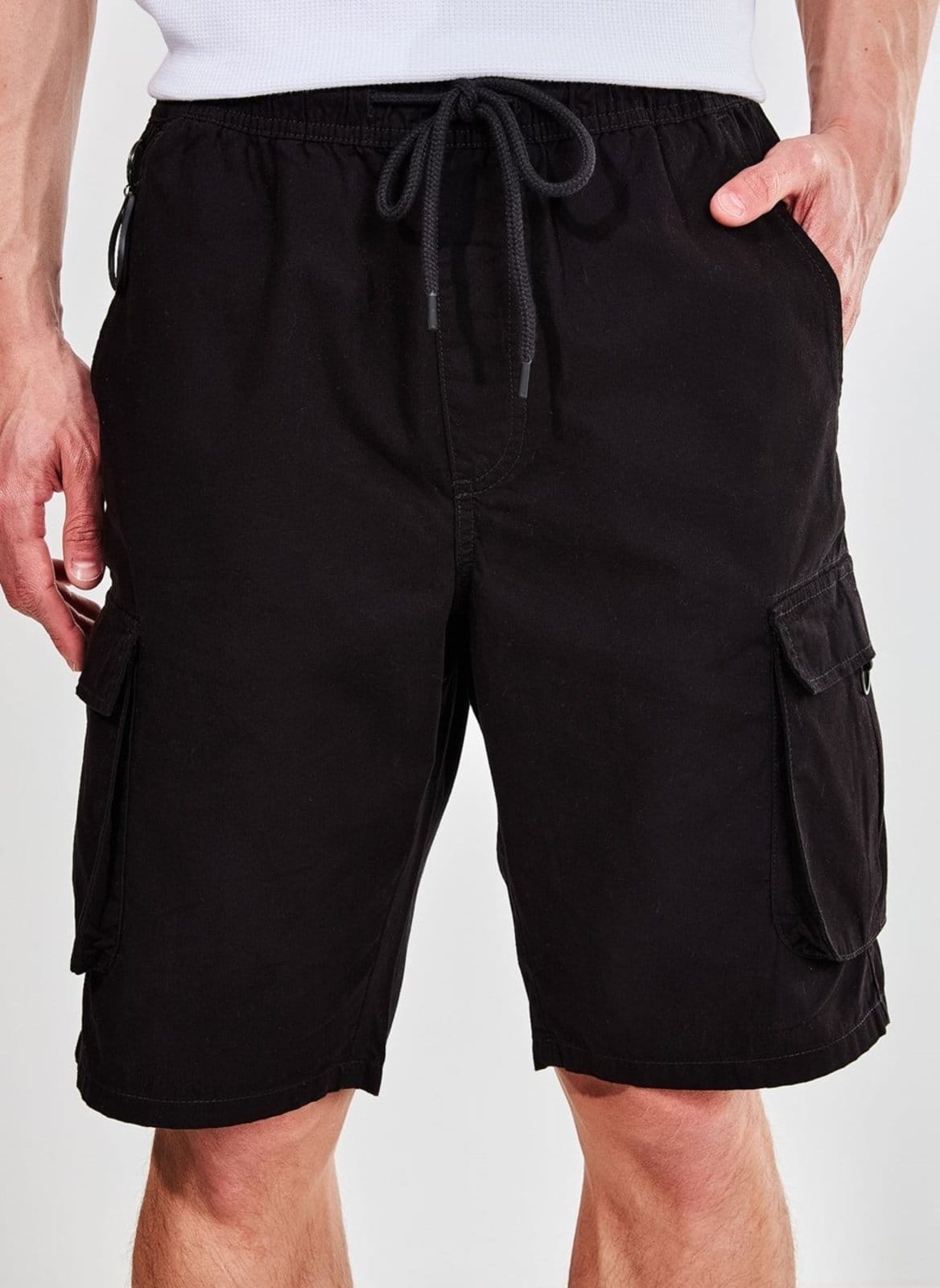 Vista 2 Bermuda Cargo em Sarja Preta Youcom preto