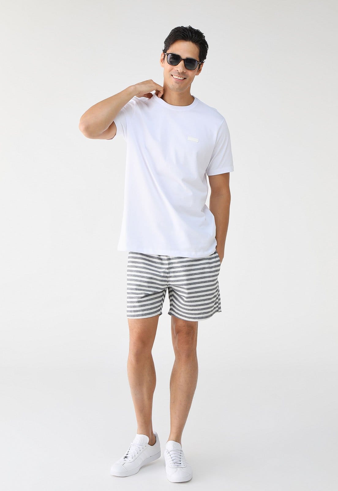 Vista 2 Bermuda Aleatory Reta Listrada Grafite Aleatory cinza