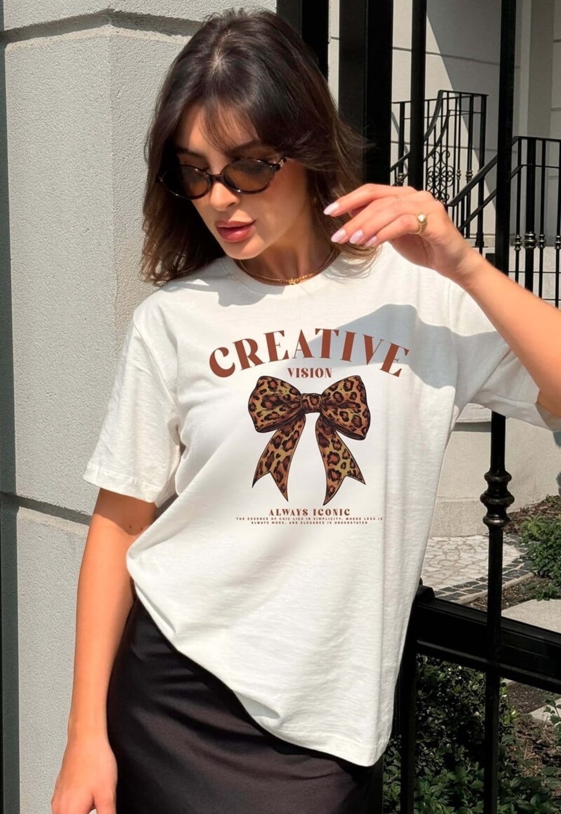 Vista principal Camiseta Cianitas Off Estampa Laço Animal Print Cianitas off-white