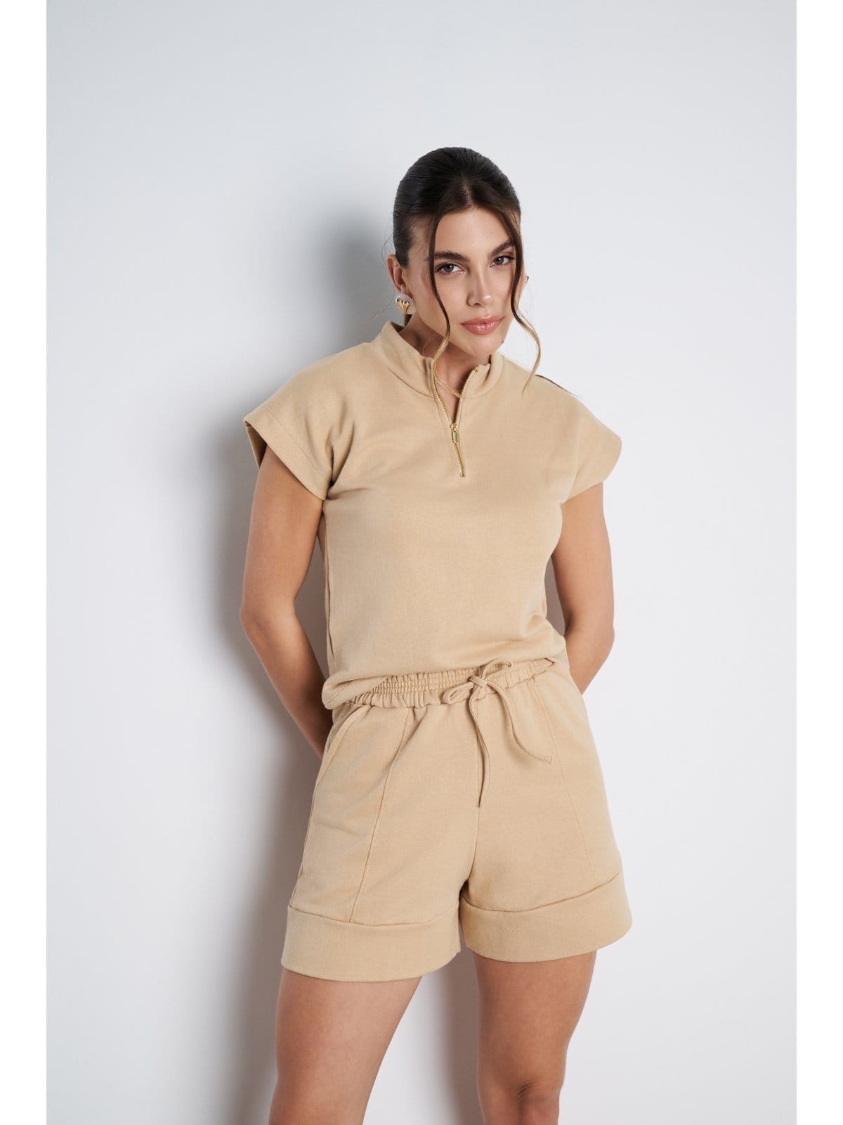 Vista 2 Short Feminino MeuJeans Serena Moletinho Cappuccino Meu Jeans bege