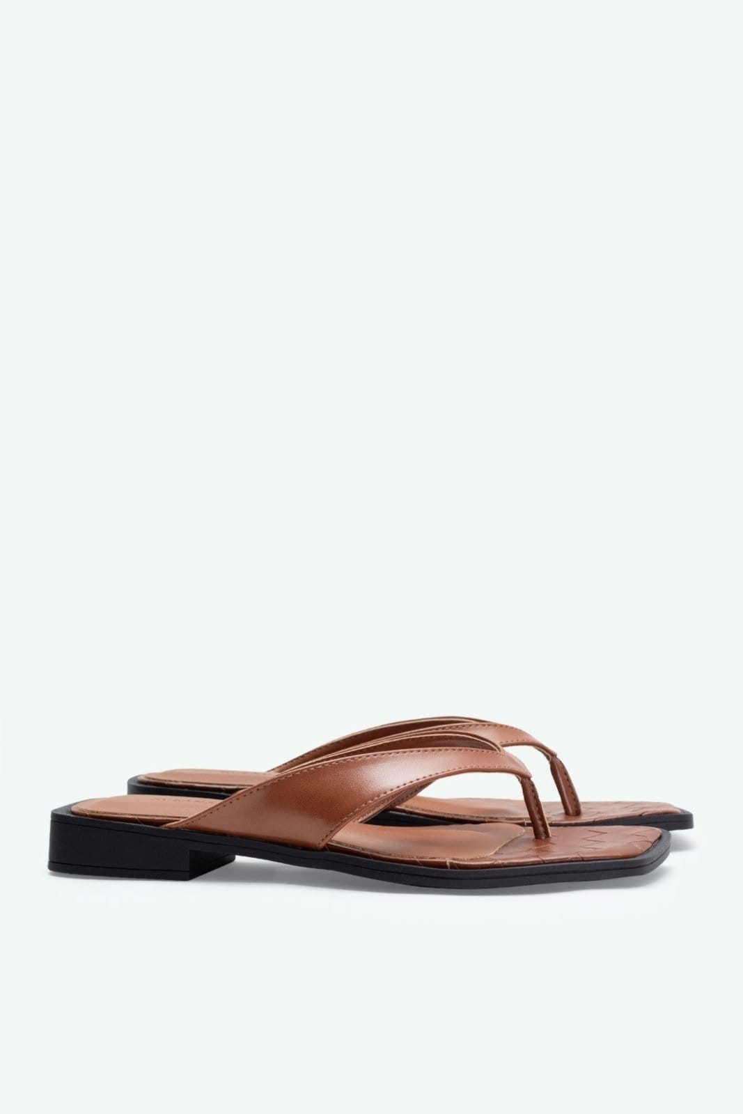 Vista 2 Flat Eduarda Suzana Santos caramelo