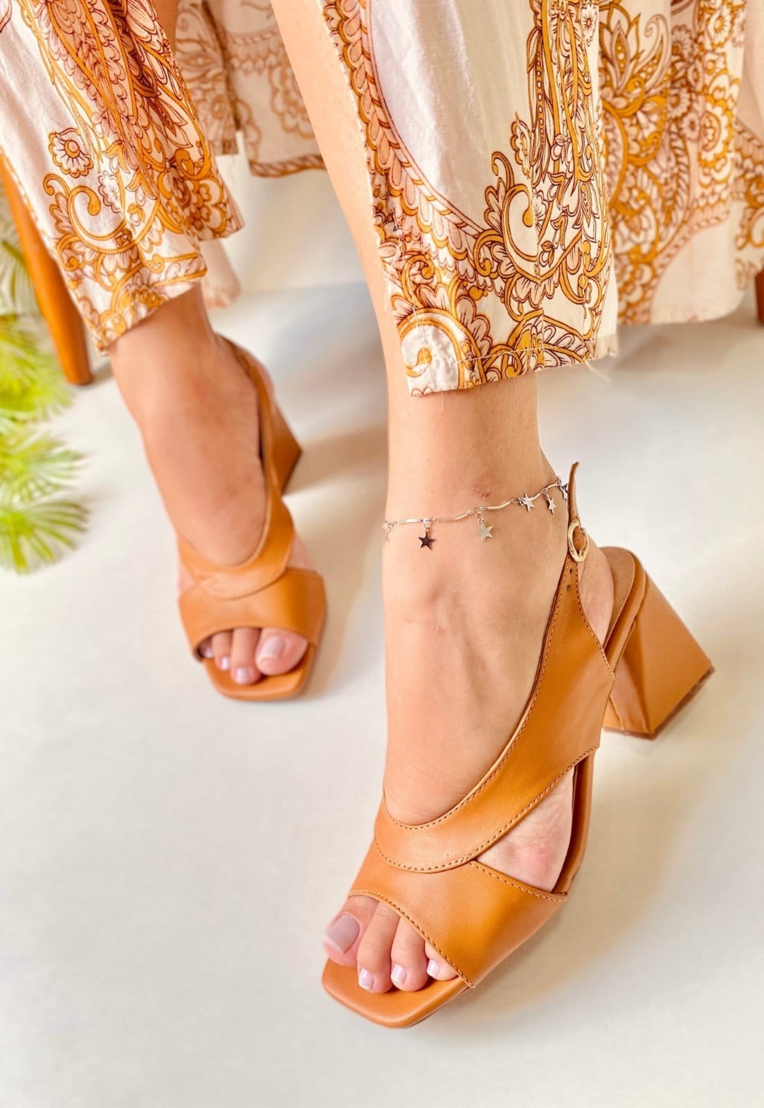 Sandália Salto Geométrico Feminina Atalia Shoes Napa Carvalho Slingback Tendência 2025