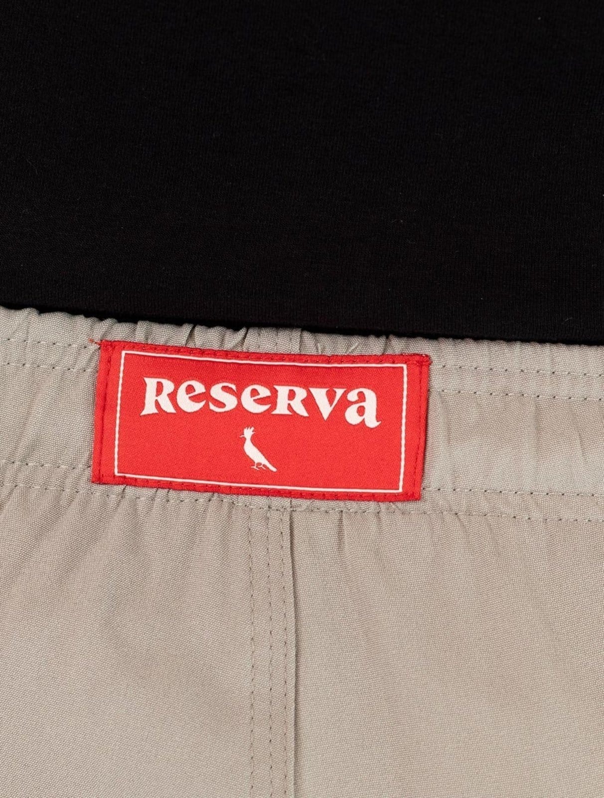 Vista 2 Short Reserva Masculino D Água Beachwear Liso Basico Lateral Reserva cinza