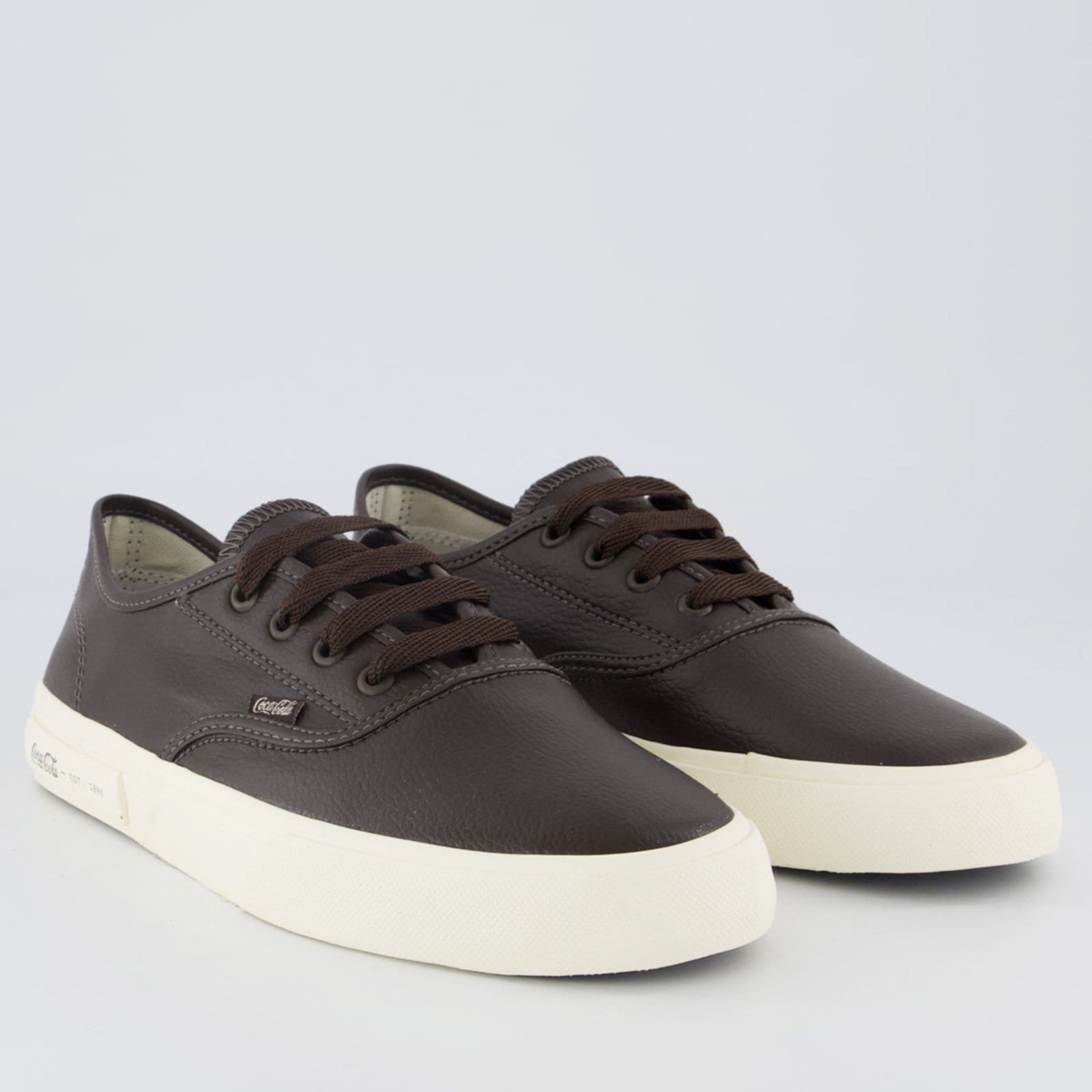 Vista 2 Tênis Coca Cola Kick Travel Feminino Coca-Cola marrom